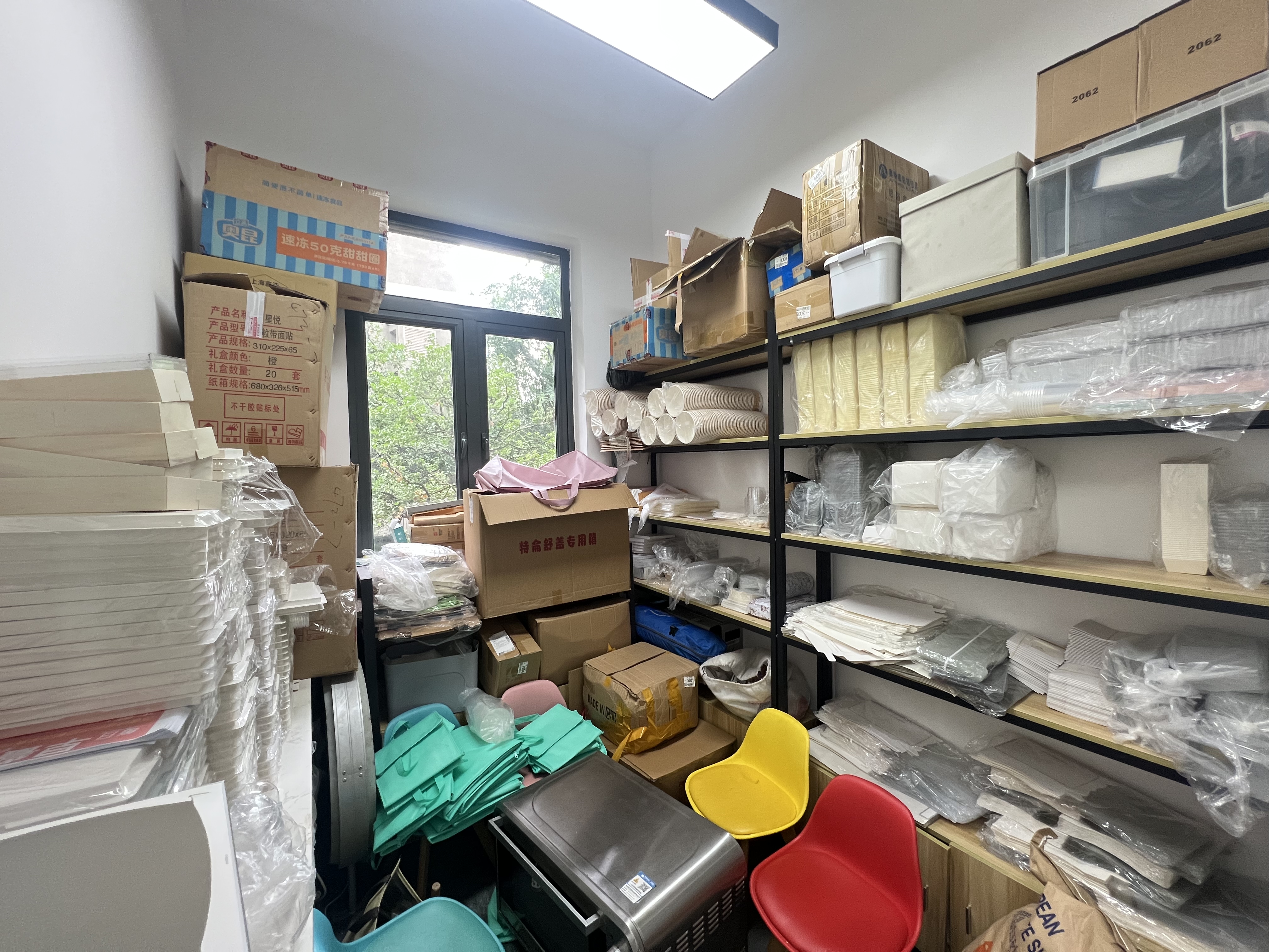 恒大华府 4室2厅1卫 85.0万 恒大华府 4室2厅1卫 85.0万室内图