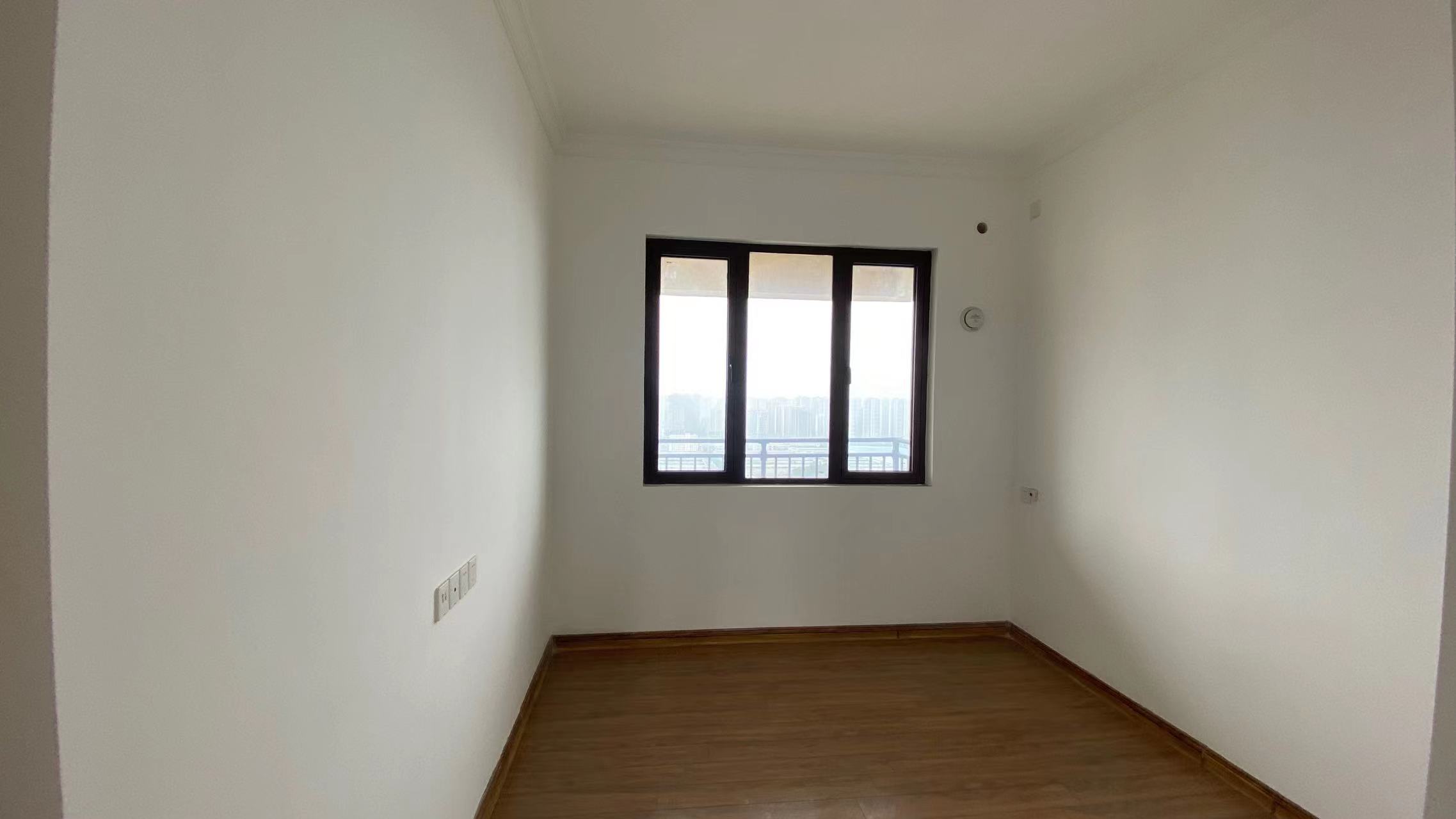 天元区碧桂园 4室2厅2卫 74.0万 天元区碧桂园 4室2厅2卫 74.0万室内图