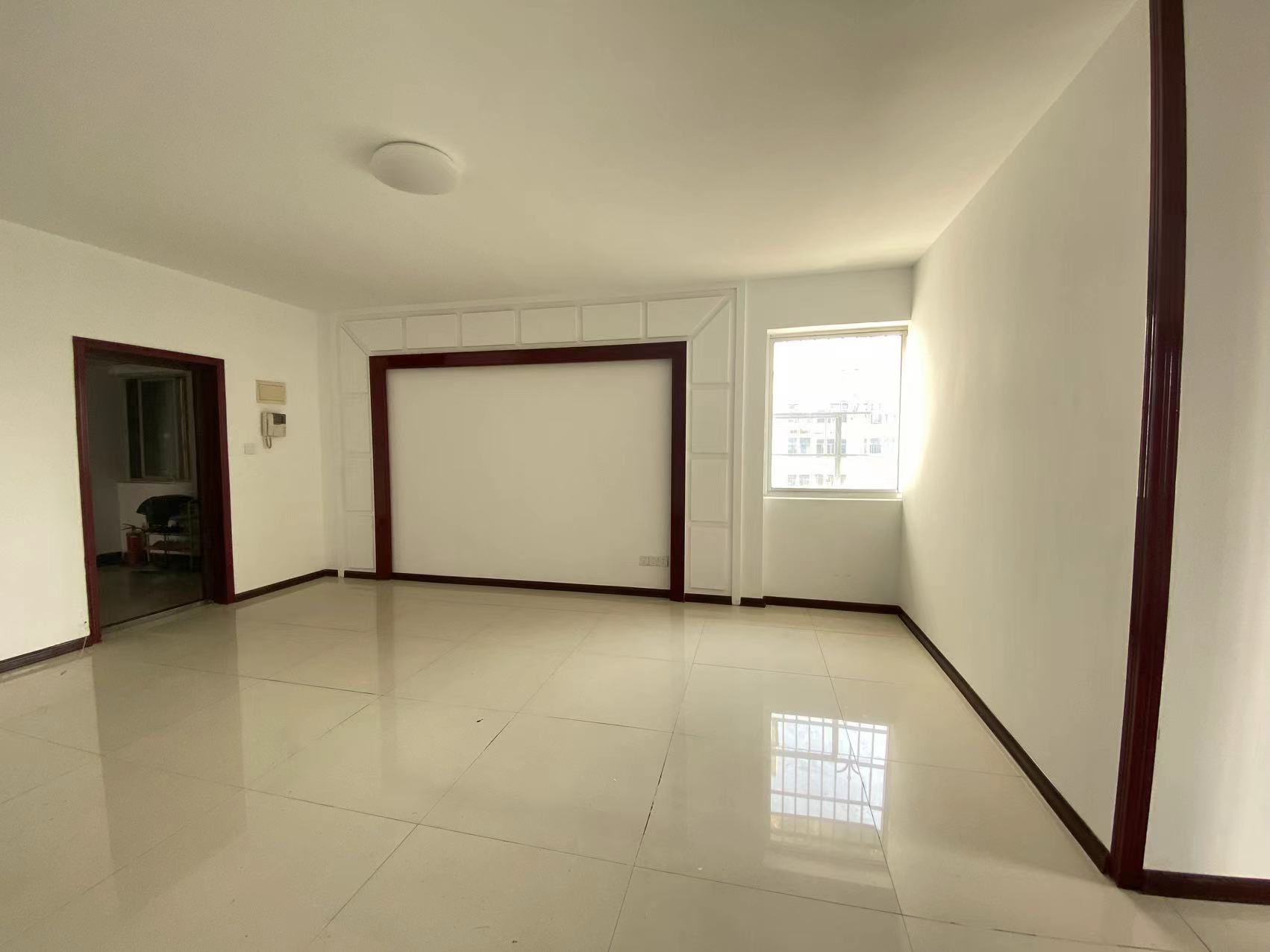 城南春天(金城大厦) 2室1厅1卫 33.8万 城南春天(金城大厦) 2室1厅1卫 33.8万室内图