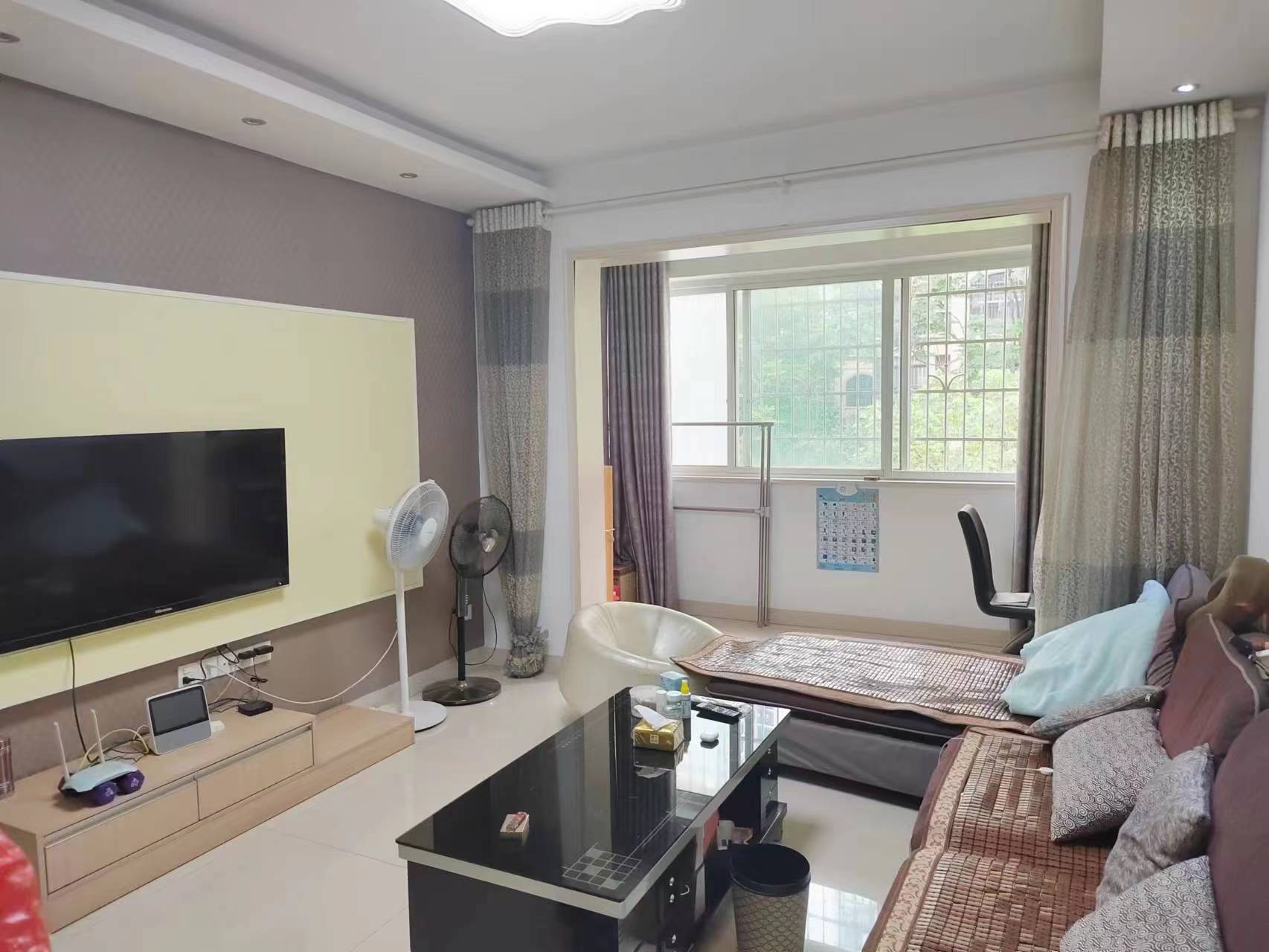 春满江南 2室2厅1卫 37.8万 春满江南 2室2厅1卫 37.8万客厅