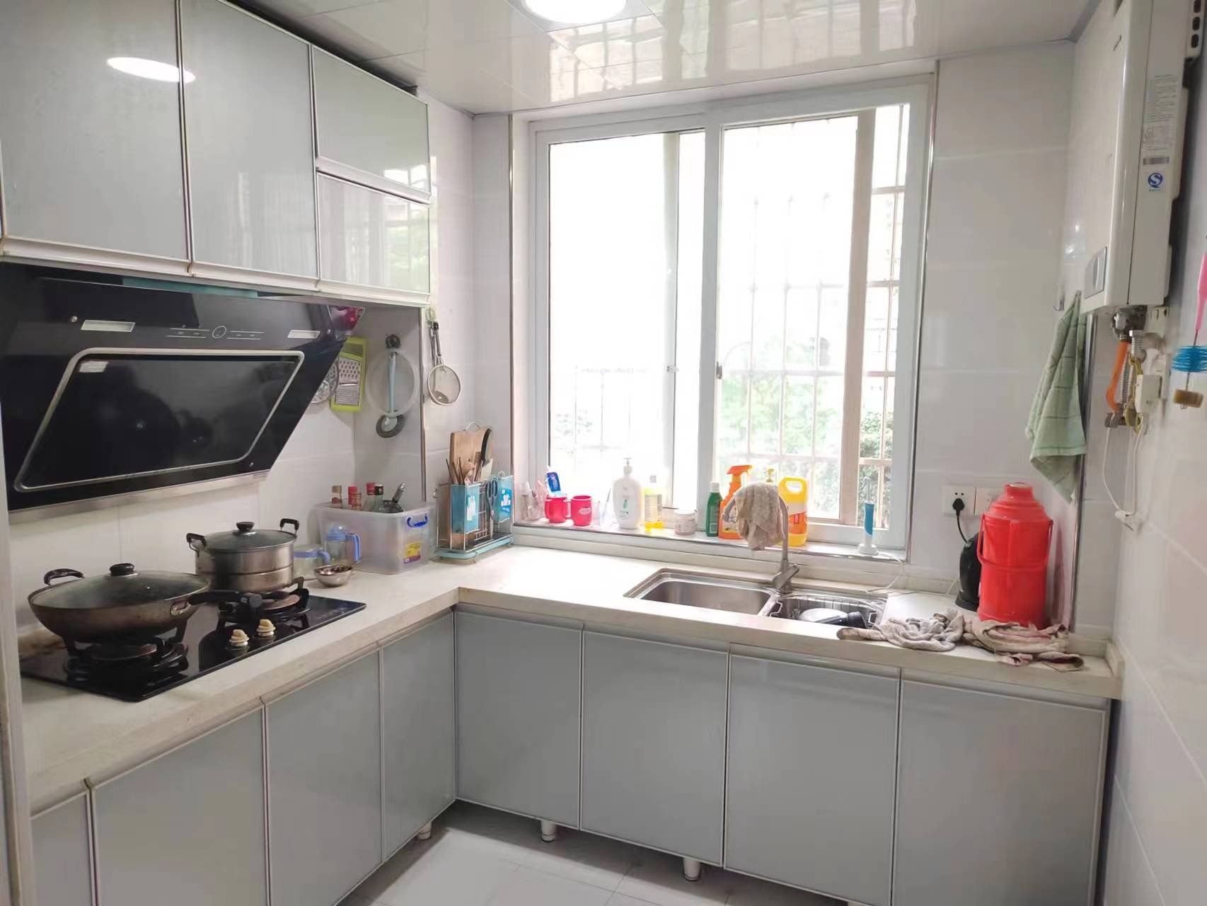 春满江南 2室2厅1卫 37.8万 春满江南 2室2厅1卫 37.8万客厅