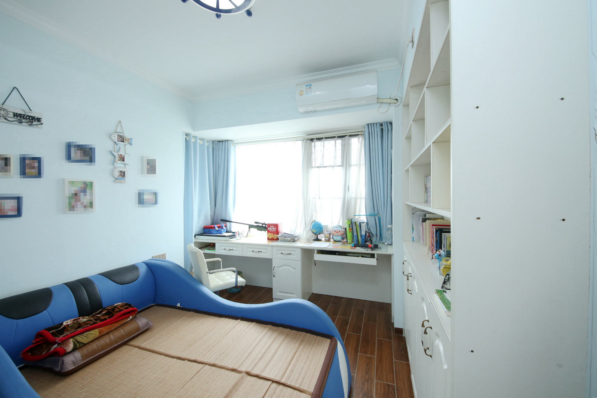 银港水晶城  4室2厅2卫    140.0万卧室