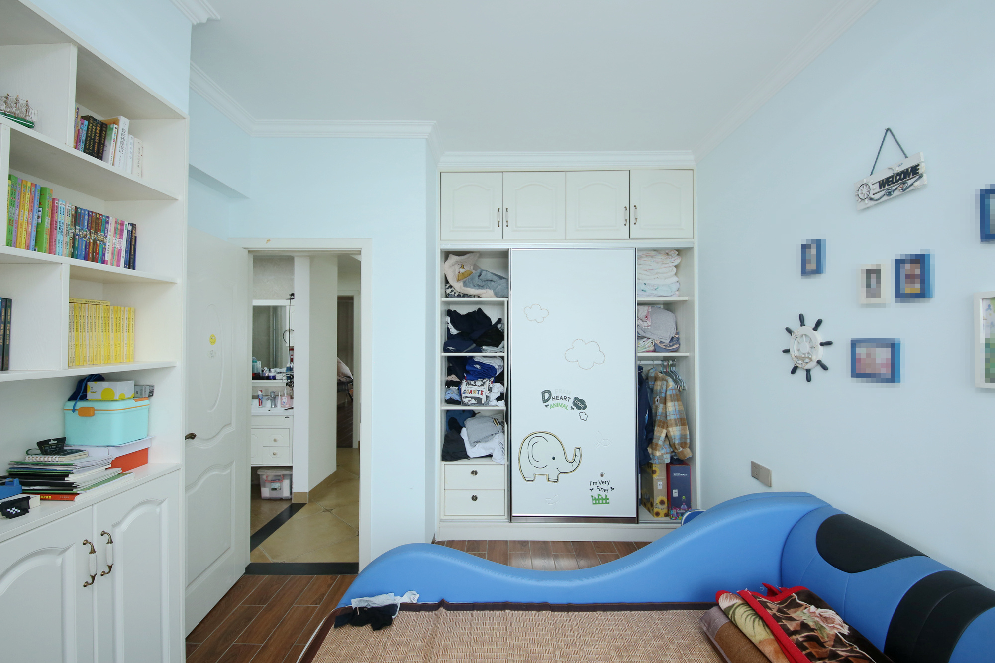 银港水晶城  4室2厅2卫    140.0万卧室