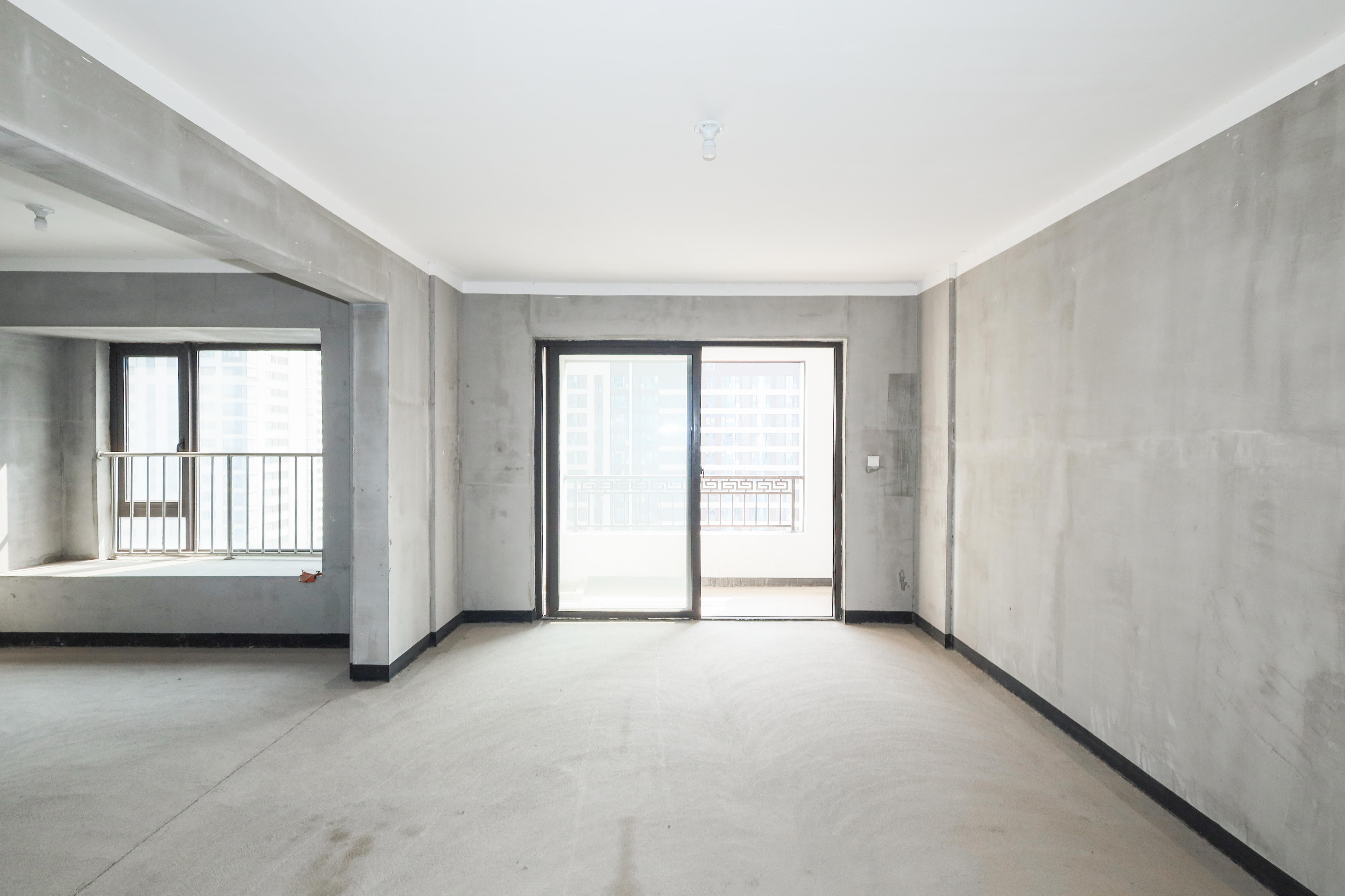 建发央著  3室2厅2卫   162.00万客厅