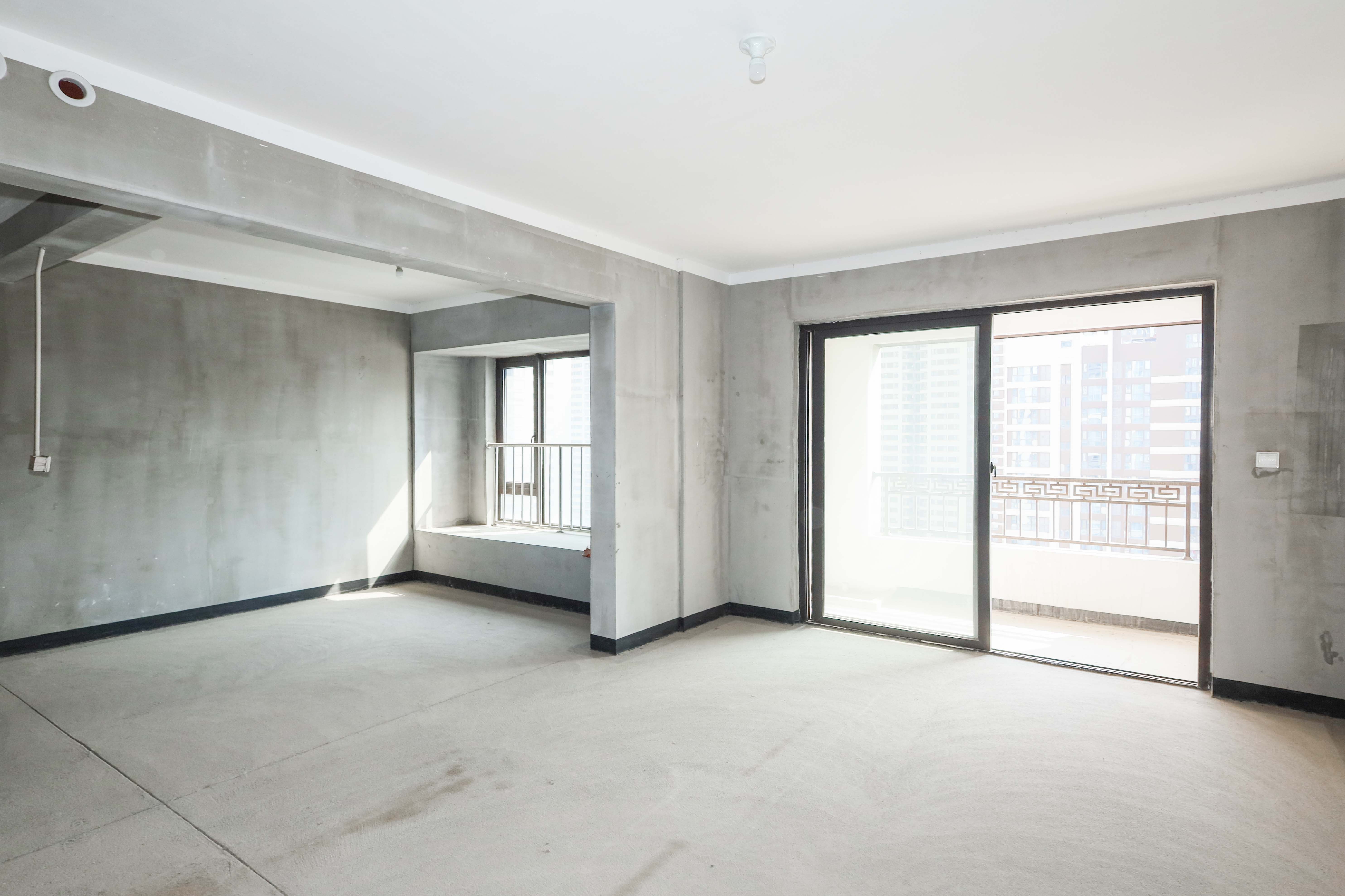 建发央著  3室2厅2卫   162.00万客厅