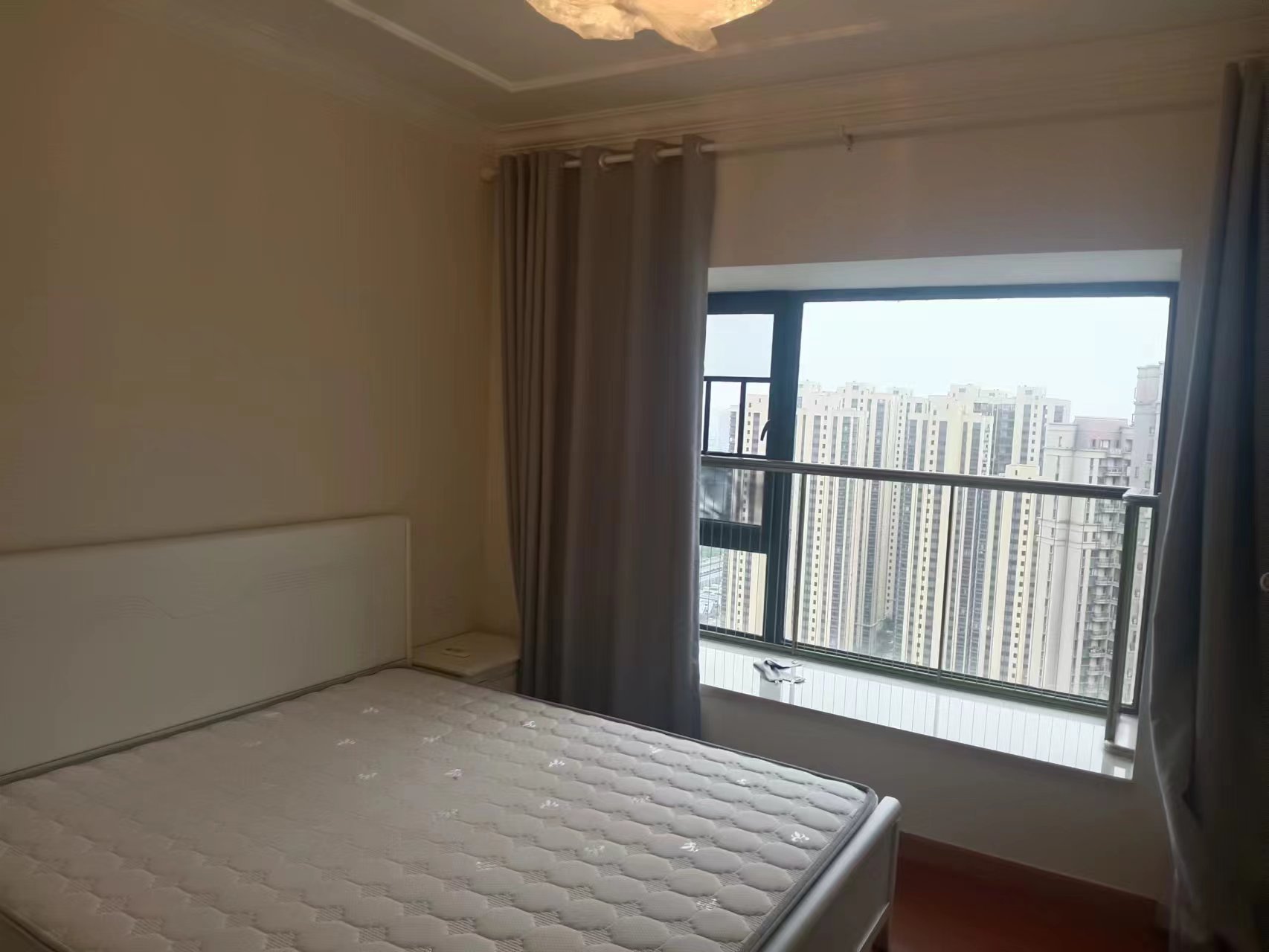 恒大华府 3室2厅2卫 108.0万 恒大华府 3室2厅2卫 108.0万室内图