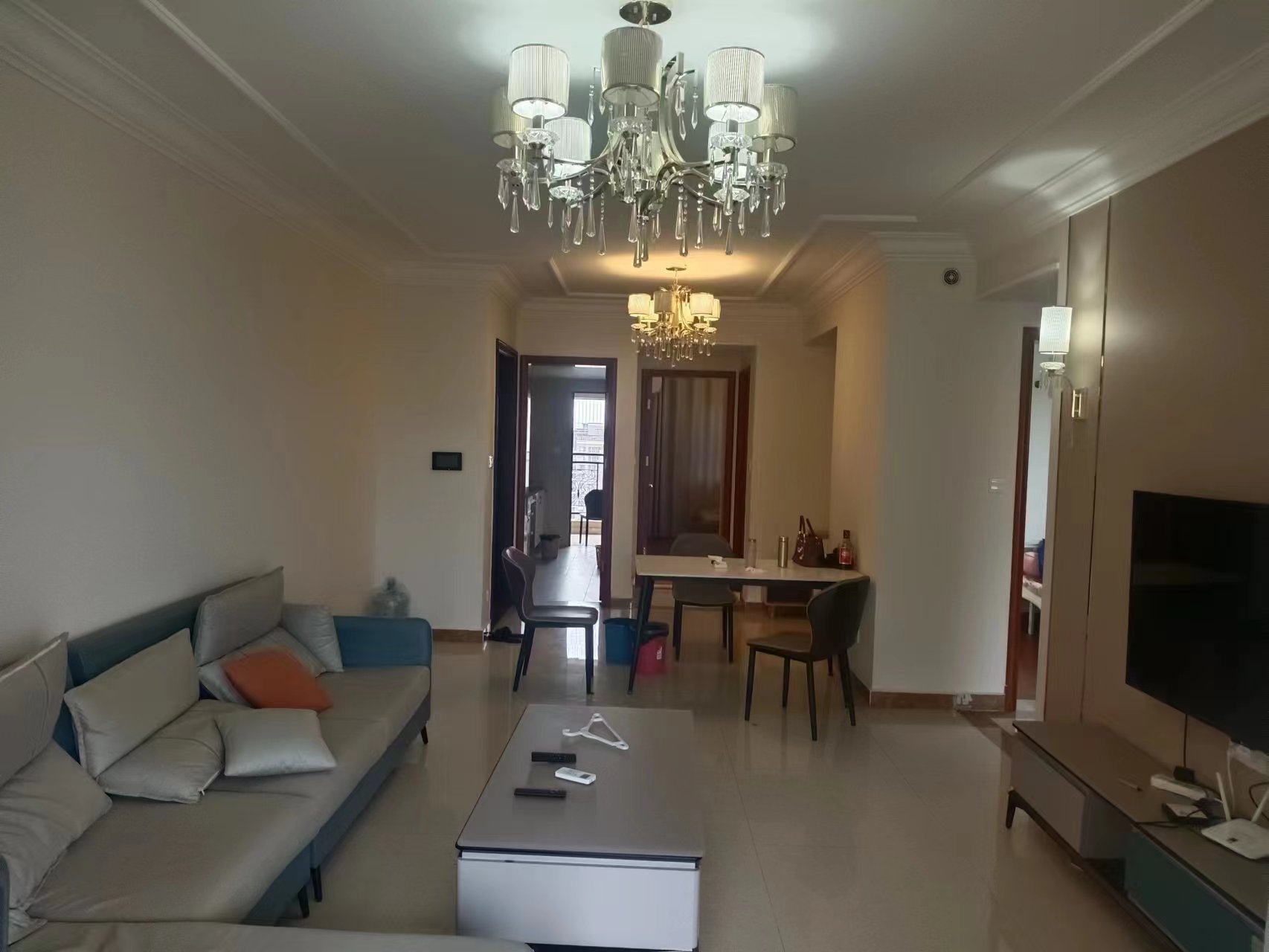 恒大华府 3室2厅2卫 108.0万 恒大华府 3室2厅2卫 108.0万室内图