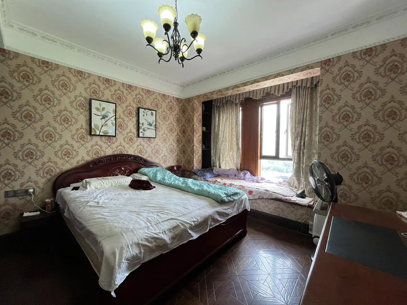 佳兆业金域天下一期 5室2厅3卫 193.0万 佳兆业金域天下一期 5室2厅3卫 193.0万室内图