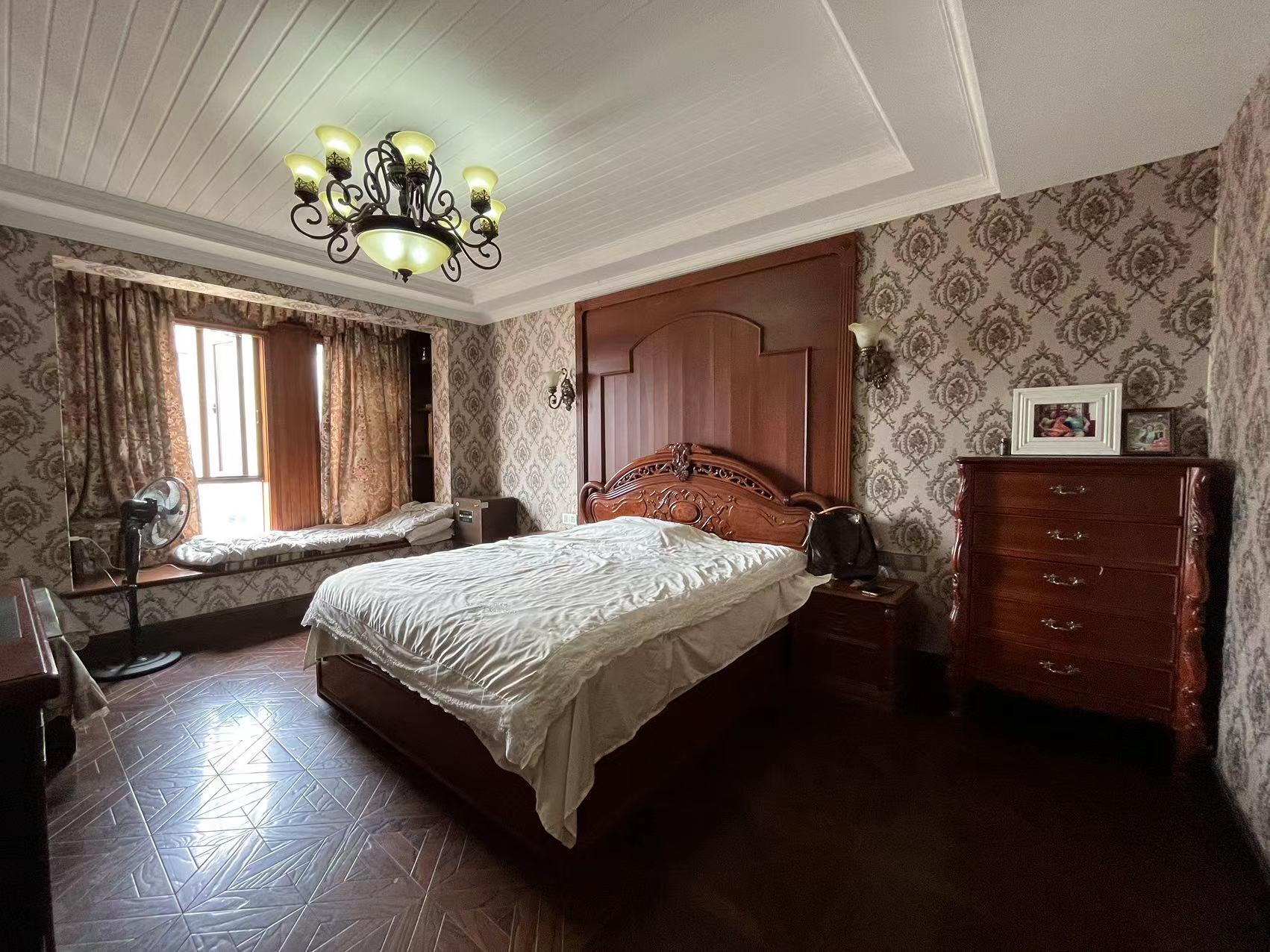 佳兆业金域天下一期 5室2厅3卫 193.0万 佳兆业金域天下一期 5室2厅3卫 193.0万室内图