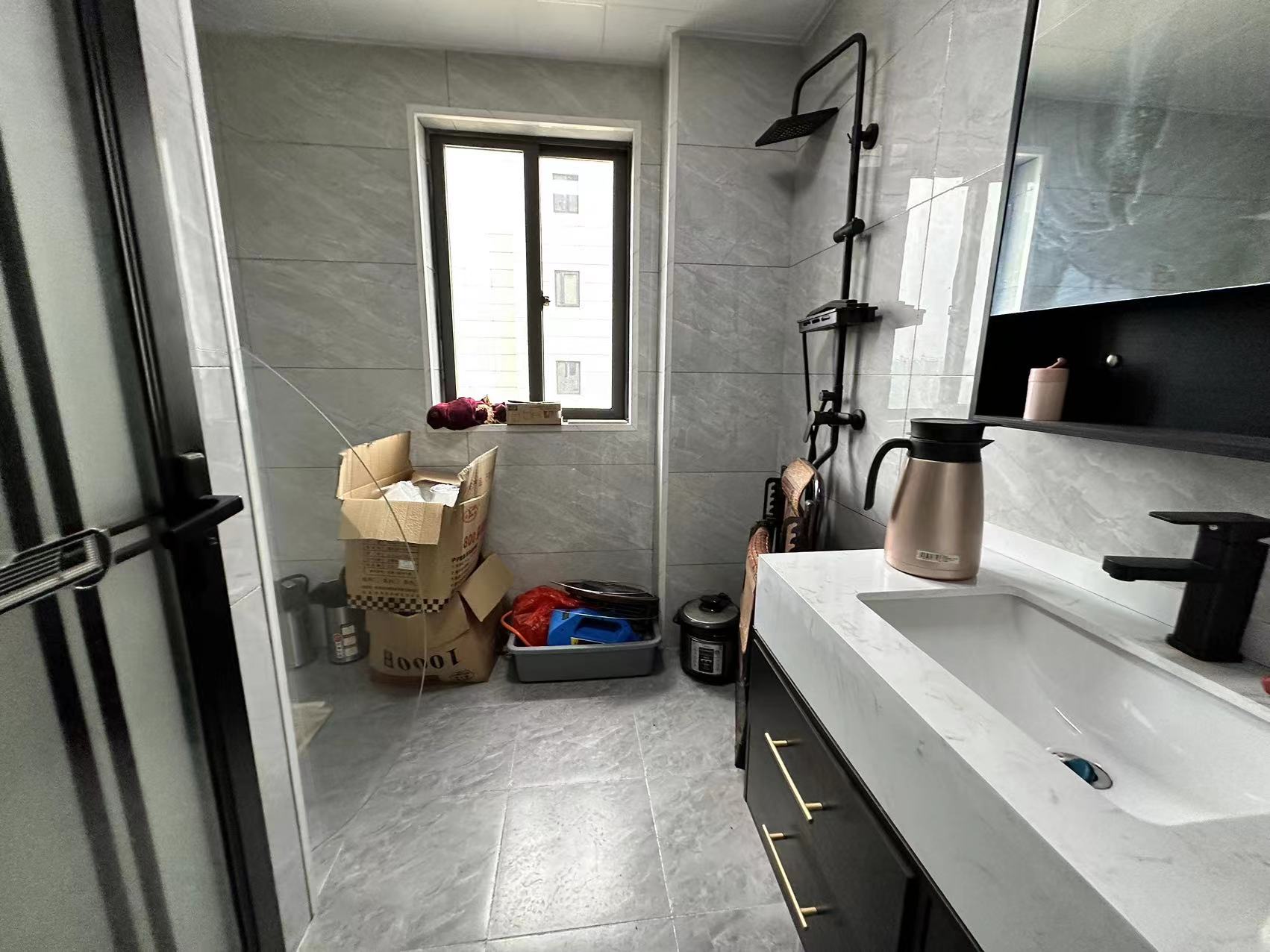 中泰财富湘江 4室2厅1卫 95.0万 中泰财富湘江 4室2厅1卫 95.0万室内图