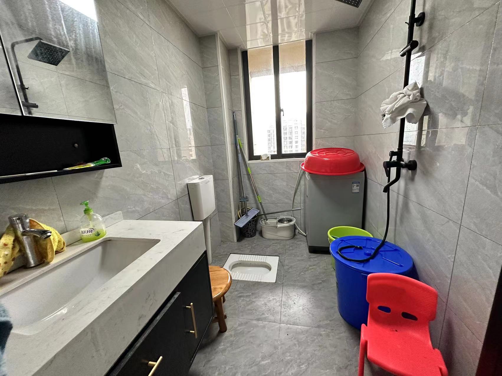 中泰财富湘江 4室2厅1卫 95.0万 中泰财富湘江 4室2厅1卫 95.0万室内图