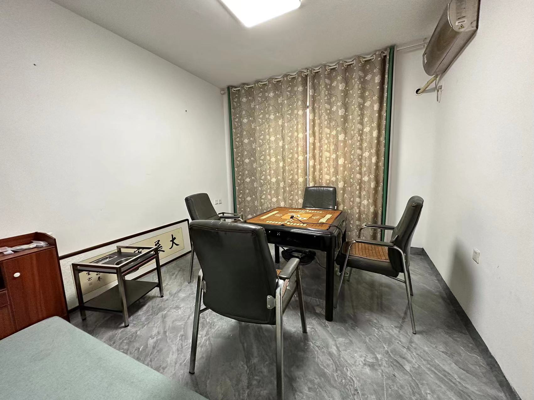 中泰财富湘江 4室2厅1卫 95.0万 中泰财富湘江 4室2厅1卫 95.0万室内图