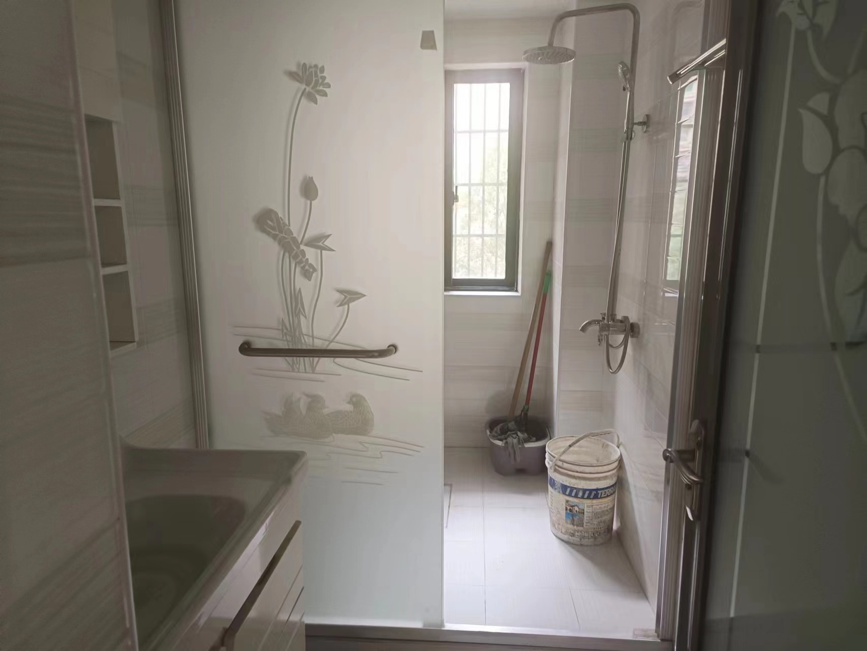 华雅花园  3室2厅1卫   52.80万 华雅花园  3室2厅1卫   52.80万客厅