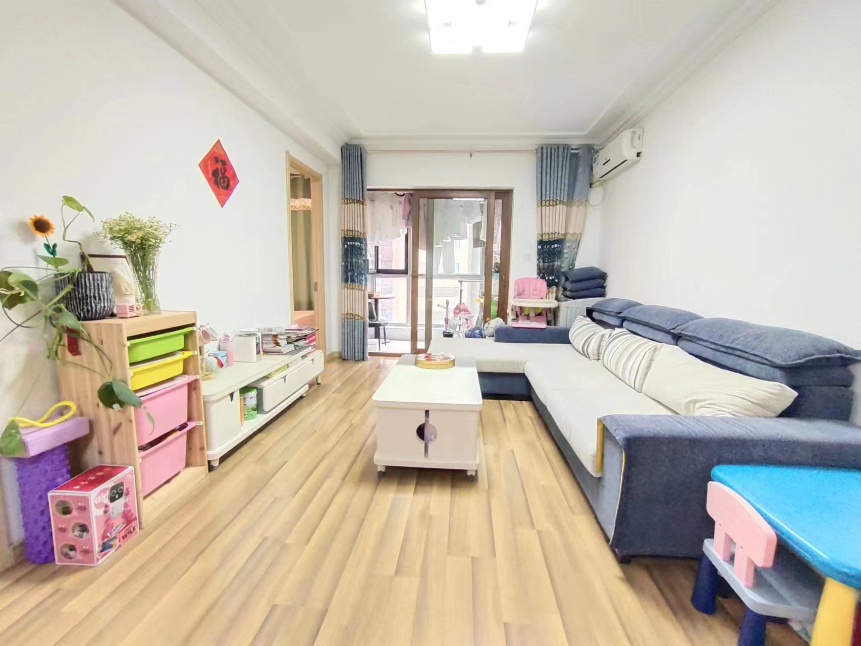 中铁建万科翡翠  3室2厅1卫   3200.00元/月室内图