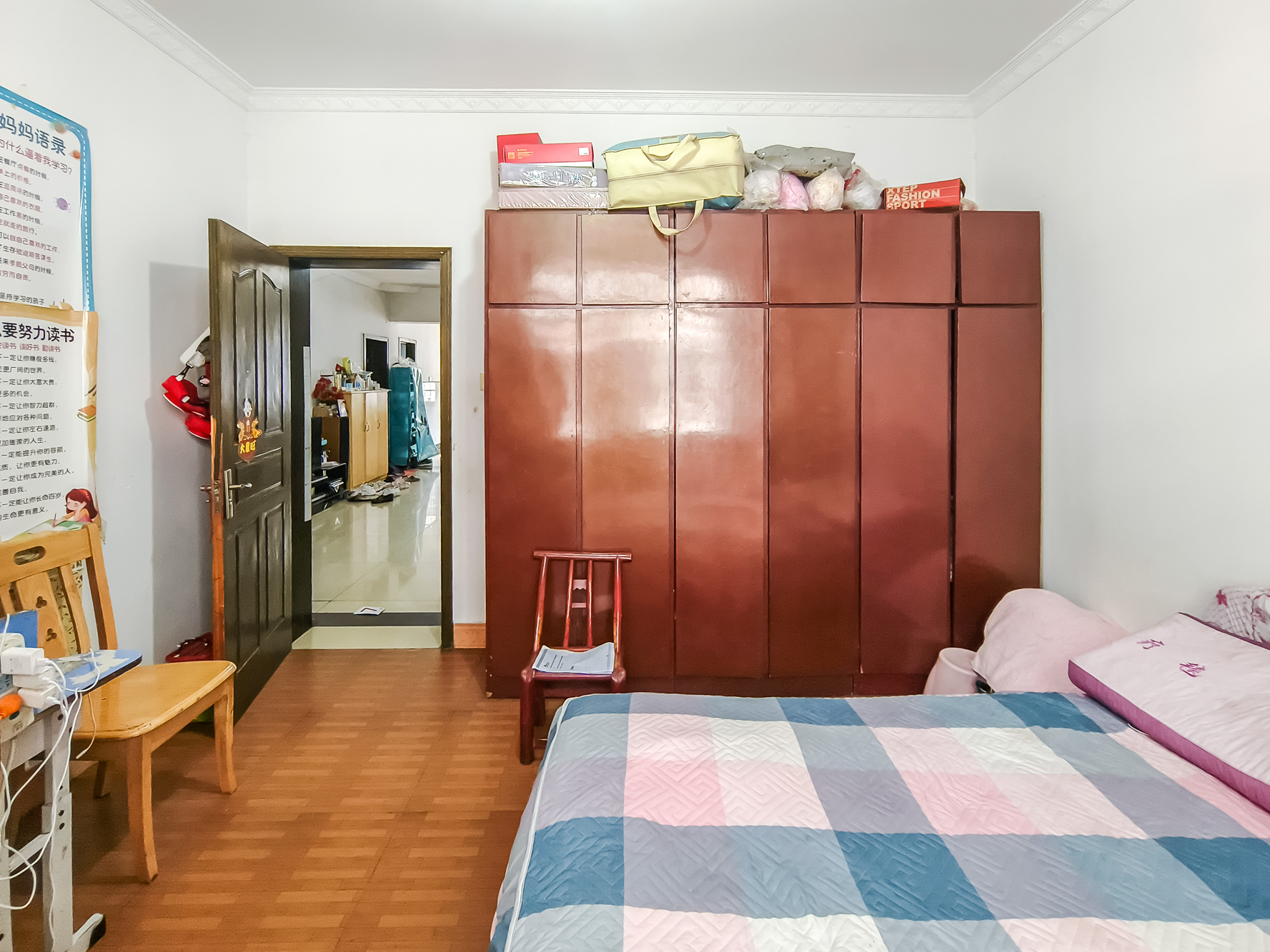 星沙一区 3室2厅2卫 62.6万 星沙一区 3室2厅2卫 62.6万卧室