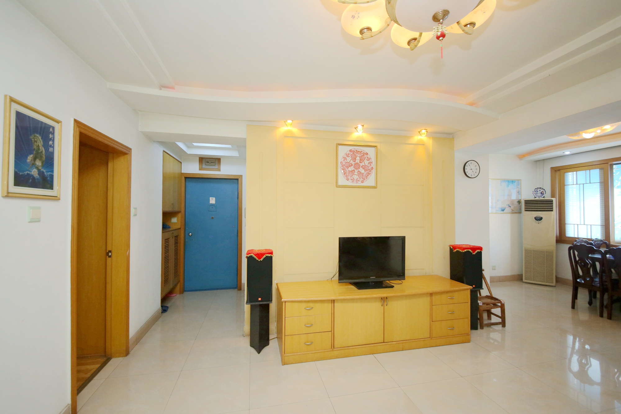 向韶村  3室2厅1卫    78.0万客厅