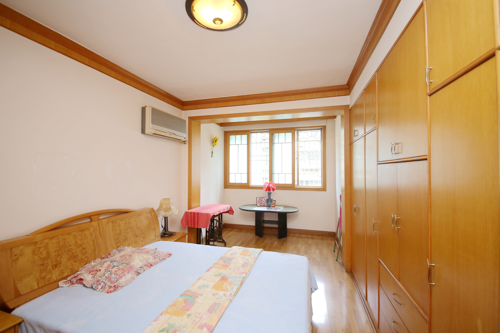 向韶村  3室2厅1卫    78.0万卧室