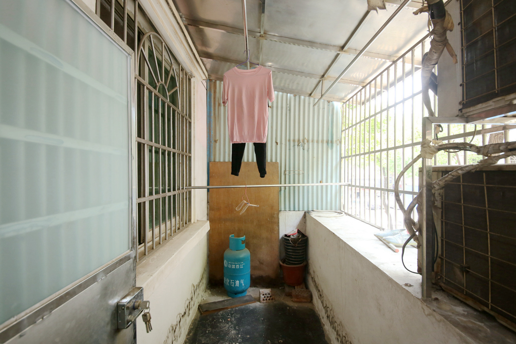马王堆陶瓷建材新城  2室2厅1卫    50.0万阳台