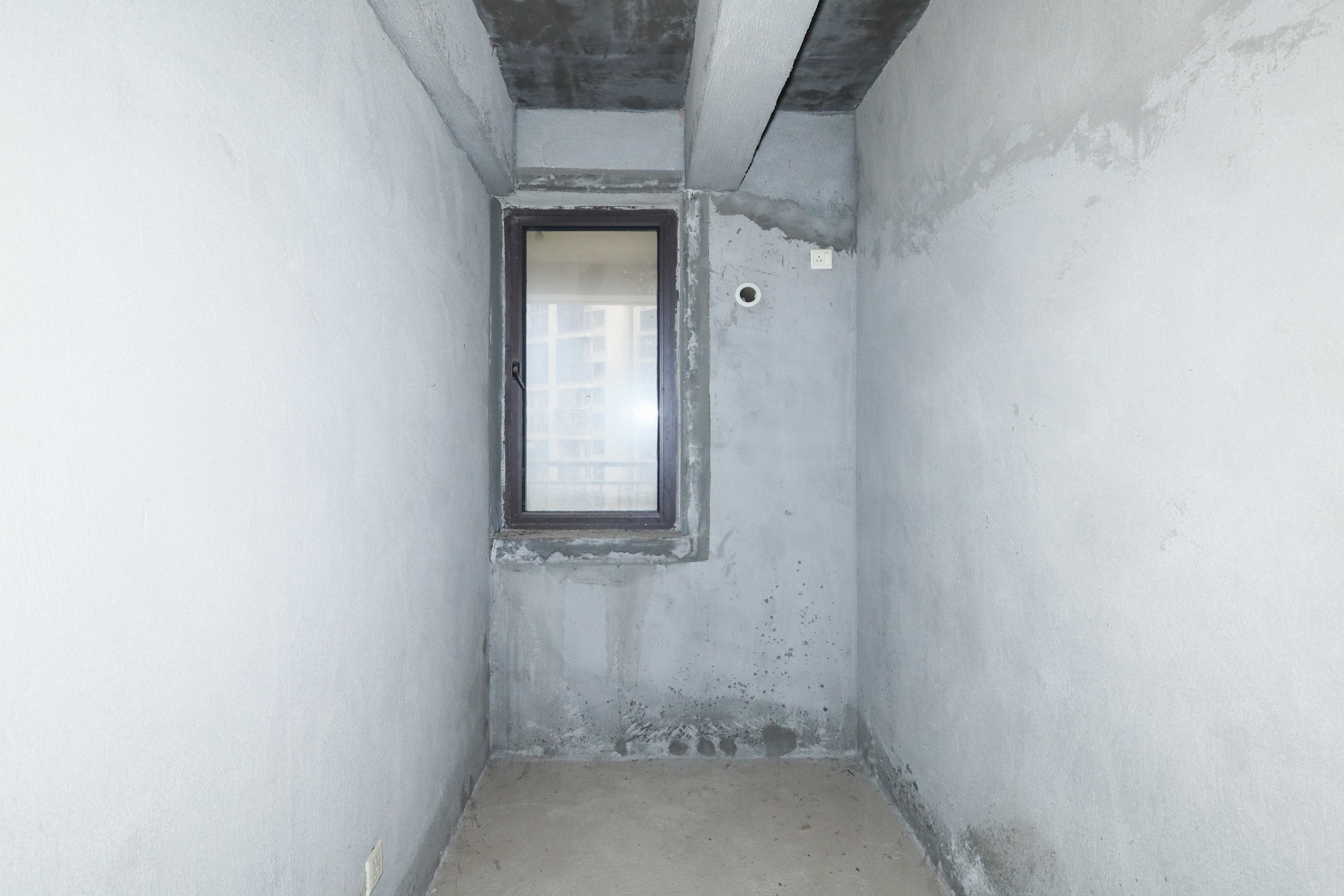 保利麓谷林语E区 4室2厅2卫 98.8万 保利麓谷林语E区 4室2厅2卫 98.8万卧室