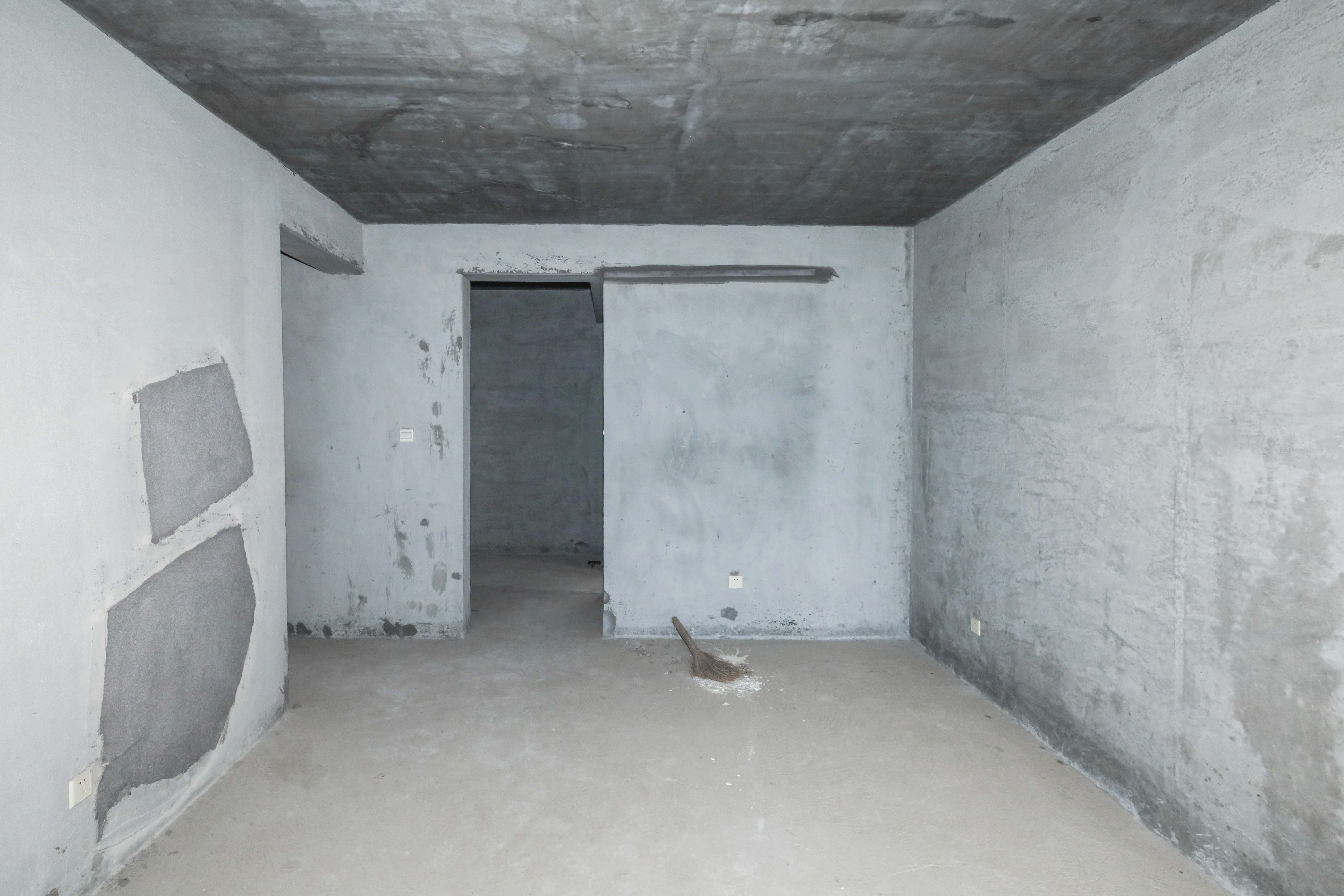 保利麓谷林语E区 4室2厅2卫 98.8万 保利麓谷林语E区 4室2厅2卫 98.8万卧室