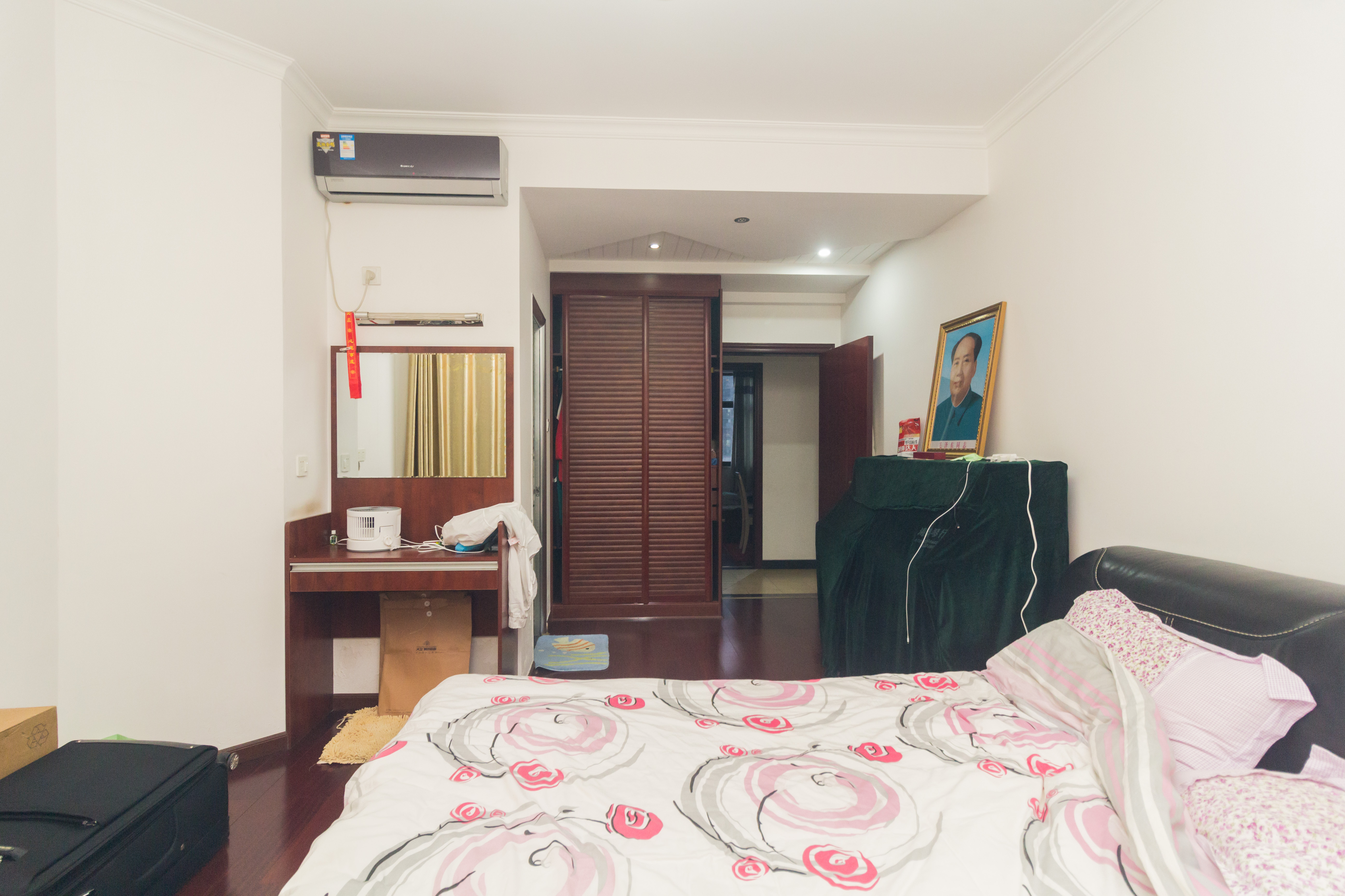 康桥长郡 4室2厅1卫 110.0万 康桥长郡 4室2厅1卫 110.0万卧室