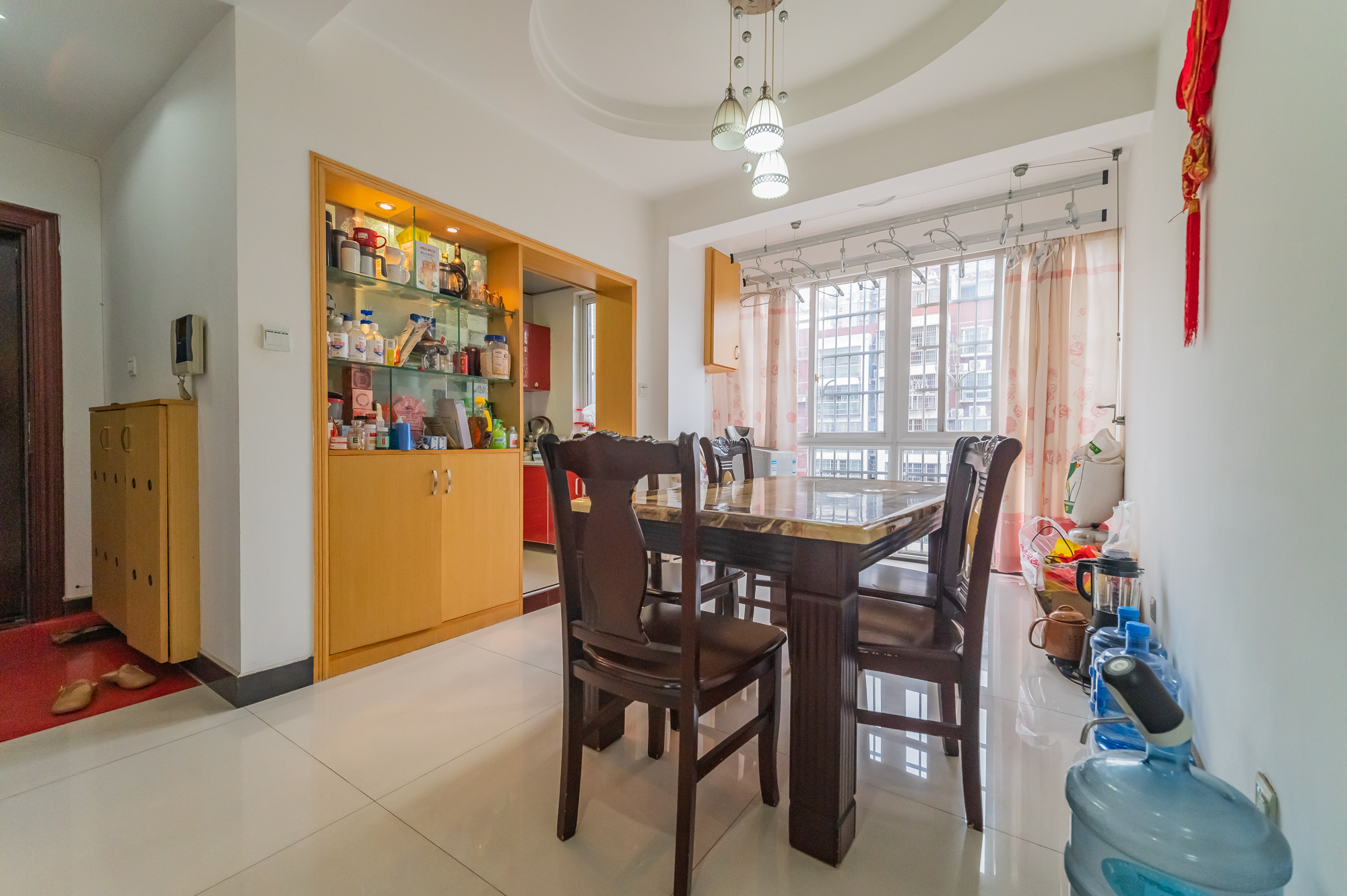 彩都公寓 3室2厅2卫 85.0万 彩都公寓 3室2厅2卫 85.0万客厅