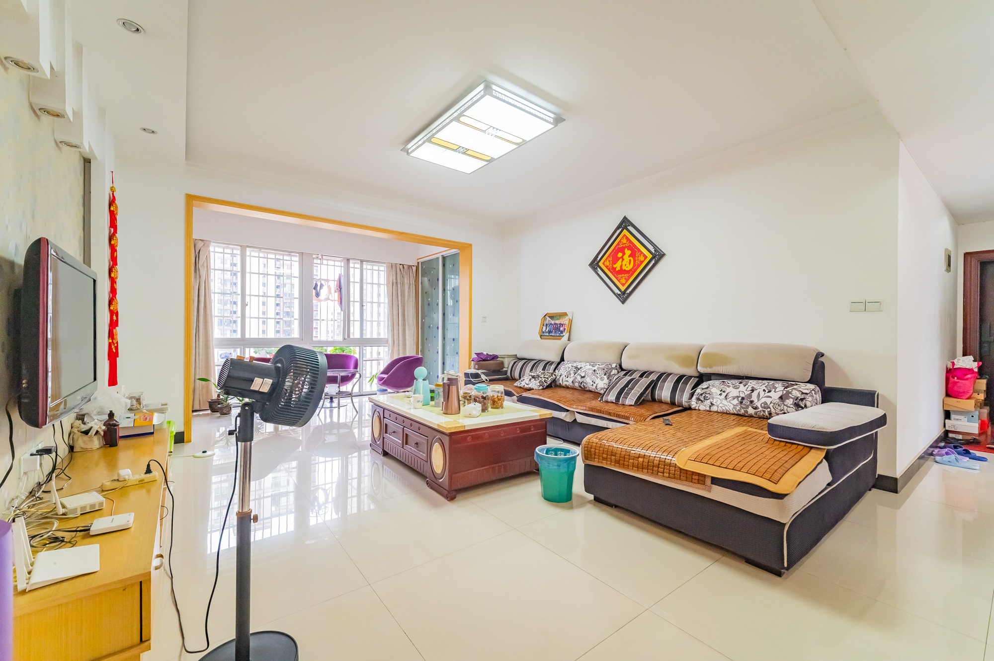 彩都公寓 3室2厅2卫 85.0万 彩都公寓 3室2厅2卫 85.0万客厅