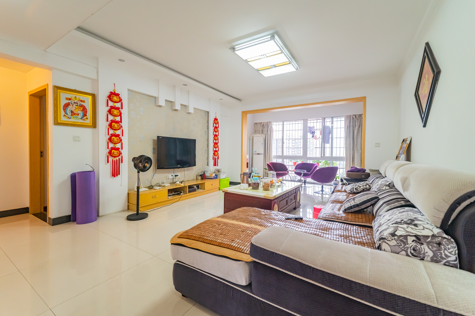 彩都公寓 3室2厅2卫 85.0万 彩都公寓 3室2厅2卫 85.0万客厅