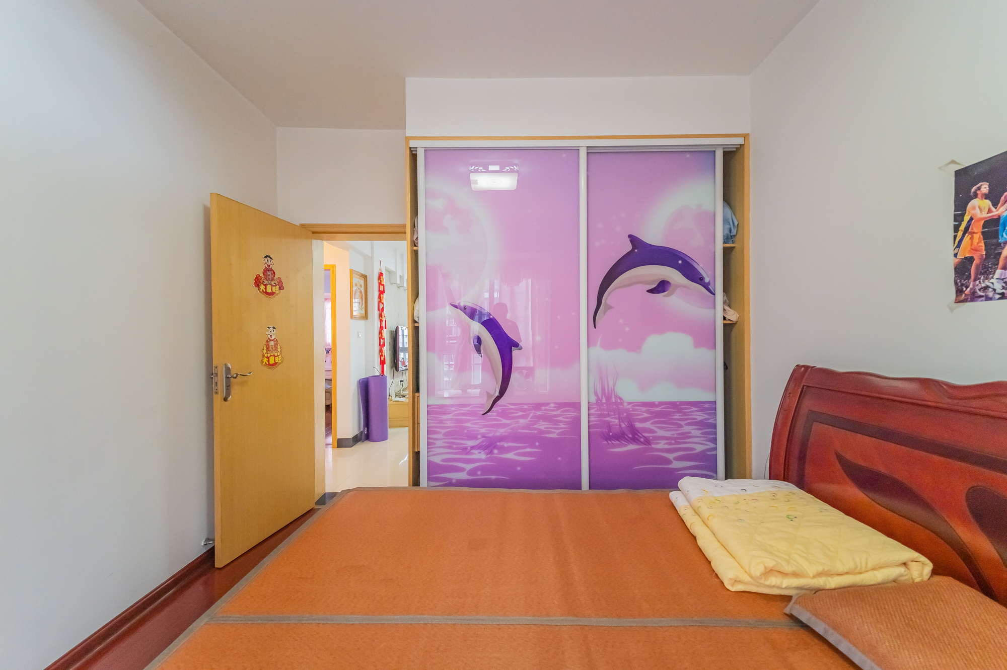 彩都公寓 3室2厅2卫 85.0万 彩都公寓 3室2厅2卫 85.0万卧室