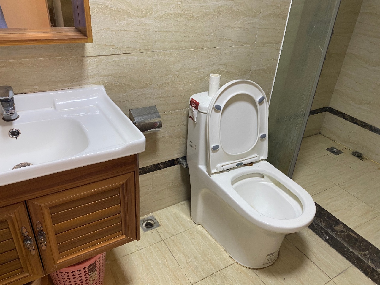 佳源罗马都市  1室1厅1卫   1300.00元/月室内图
