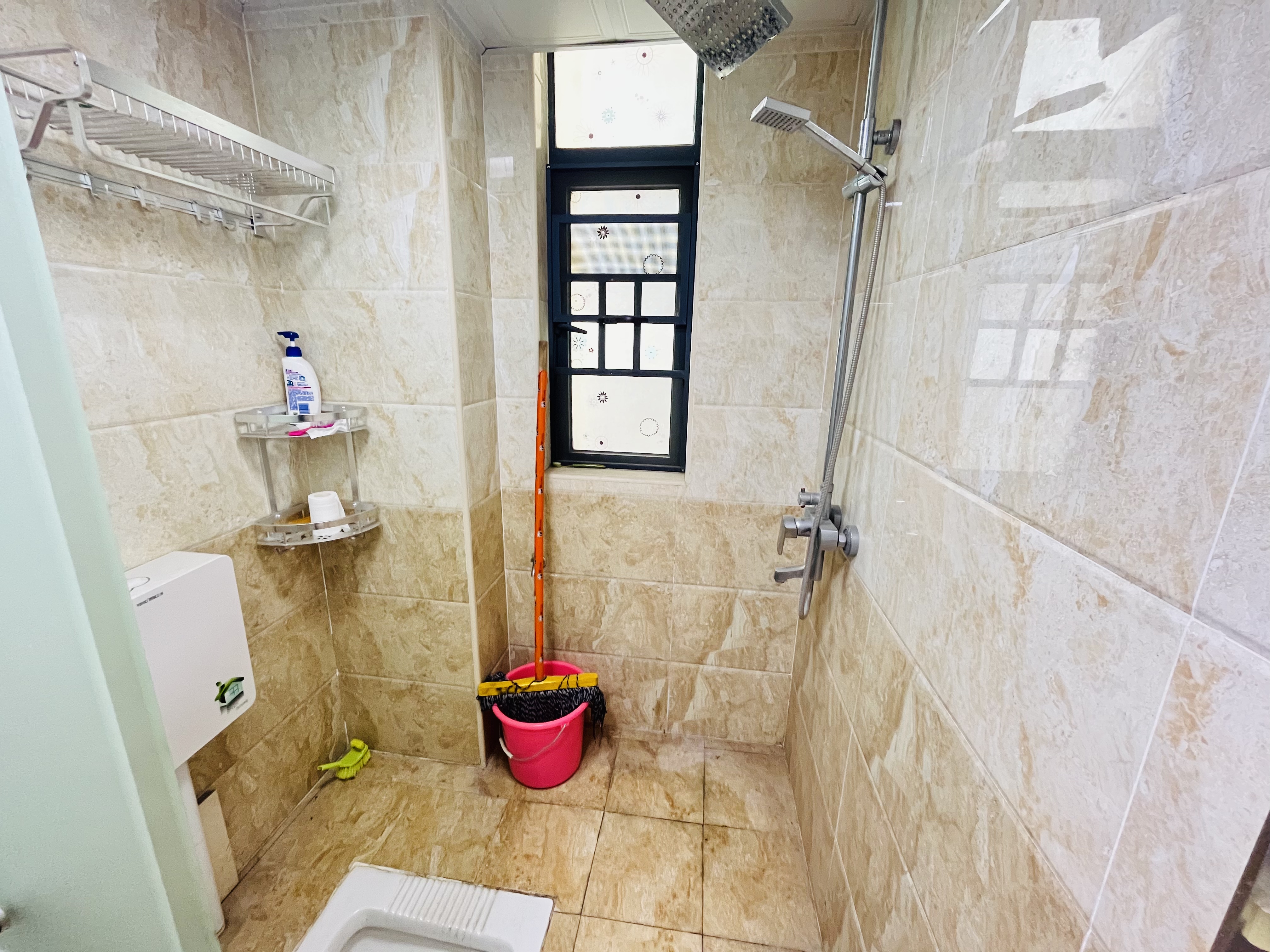 莱茵城 4室2厅2卫 89.0万 莱茵城 4室2厅2卫 89.0万客厅