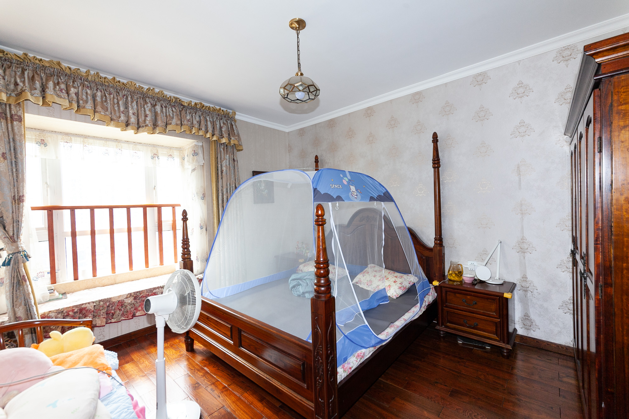 双盈卧龙湾  4室2厅2卫    130.0万 双盈卧龙湾  4室2厅2卫    130.0万卧室