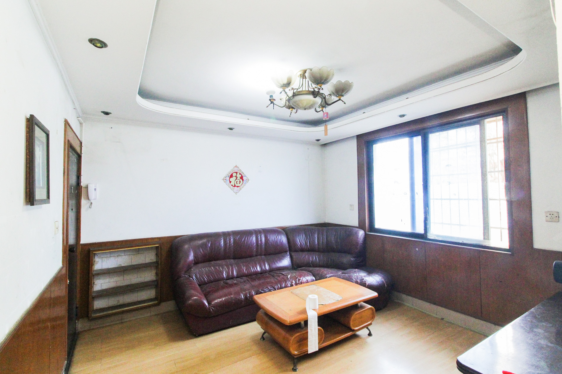 中建五局信和苑三区  2室2厅1卫   45.00万客厅