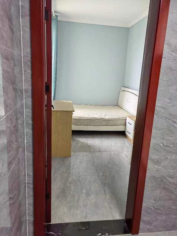 美的林城时代  3室2厅2卫   2800.00元/月户型图