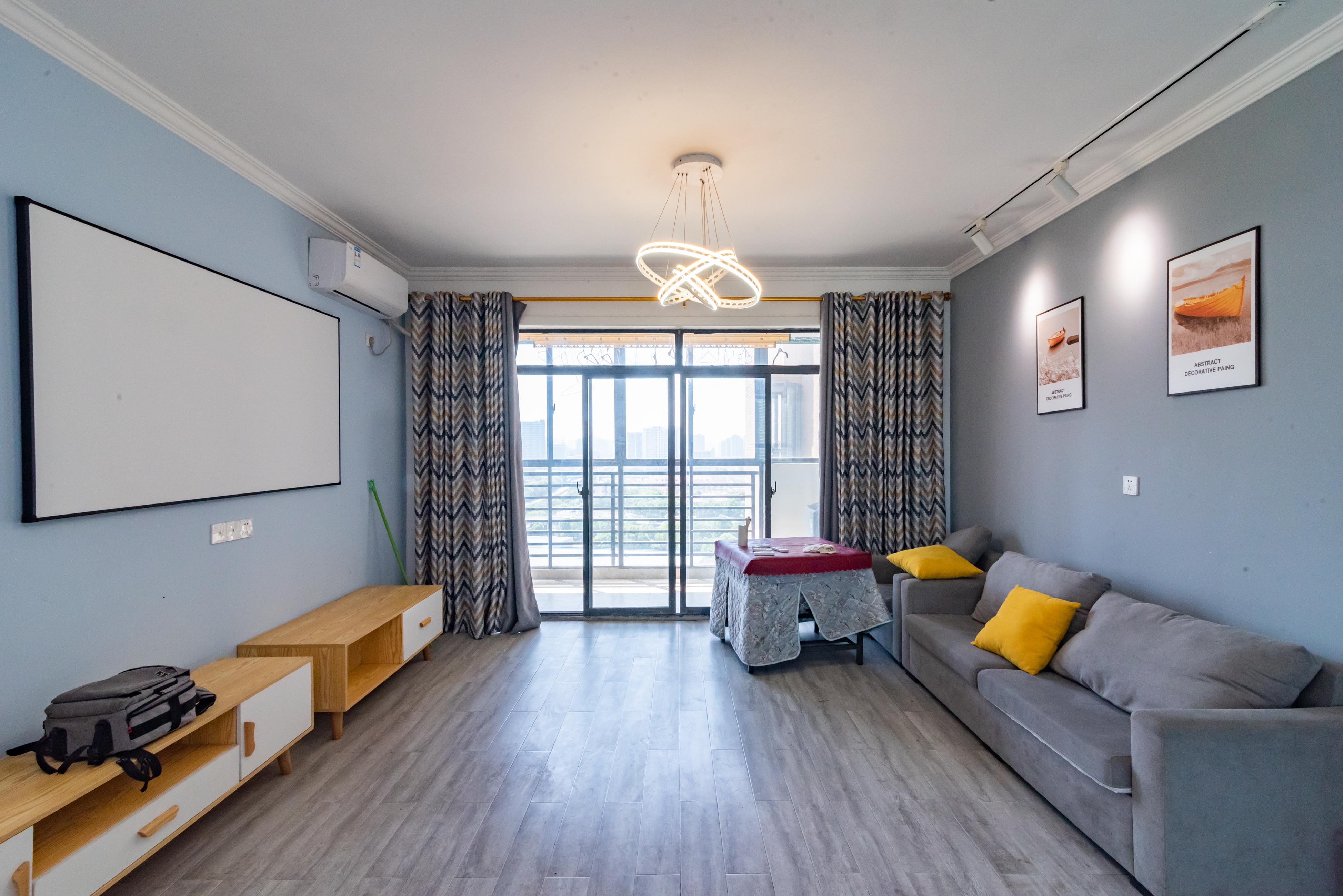 申湘宽境 3室2厅2卫 75.0万 申湘宽境 3室2厅2卫 75.0万客厅