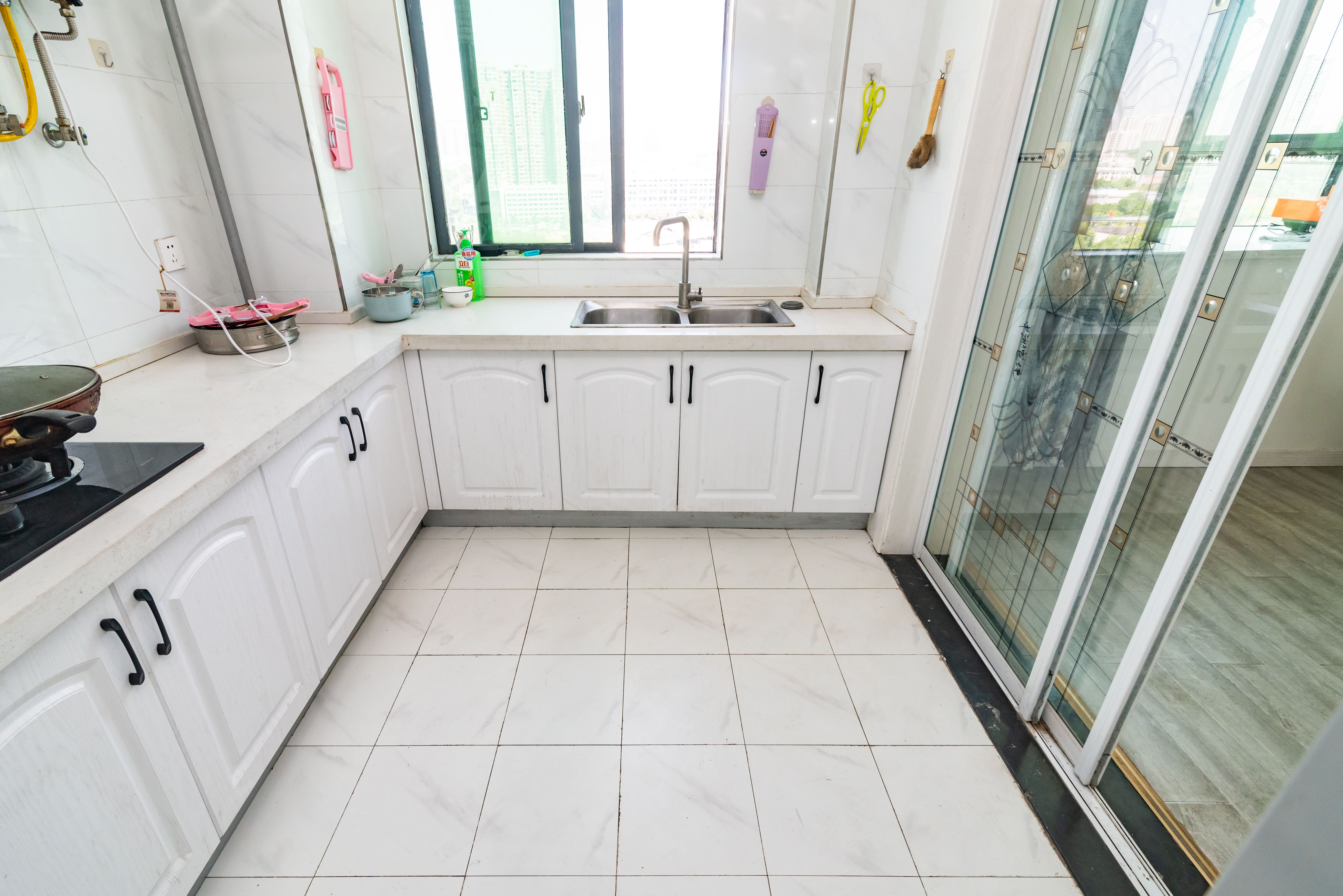 申湘宽境 3室2厅2卫 75.0万 申湘宽境 3室2厅2卫 75.0万厨房