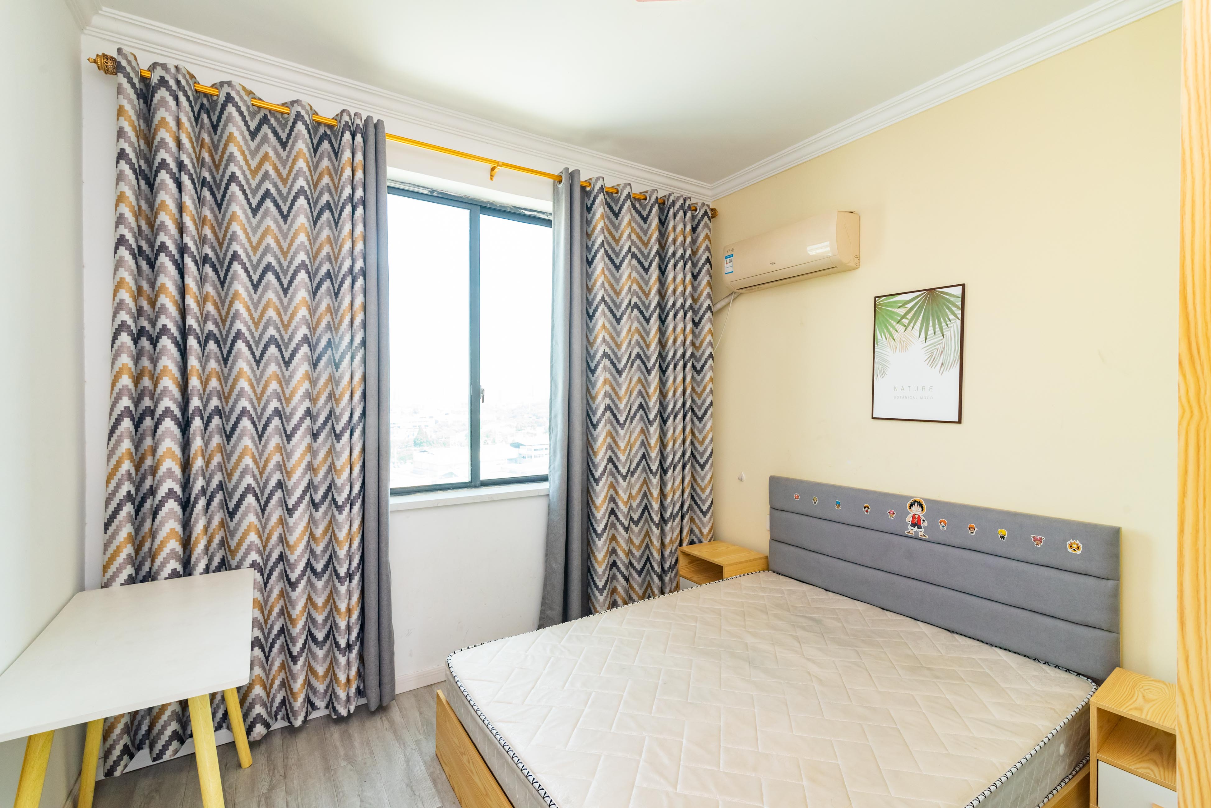 申湘宽境 3室2厅2卫 75.0万 申湘宽境 3室2厅2卫 75.0万卧室