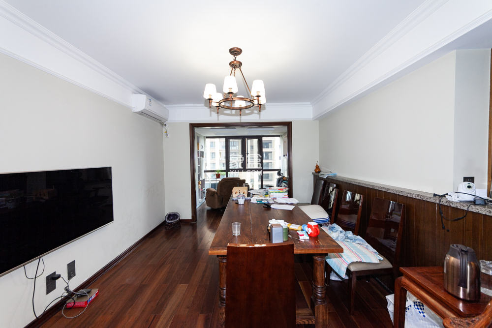 龙湖湘风原著（龙湖湘风星城）  4室2厅2卫    88.0万