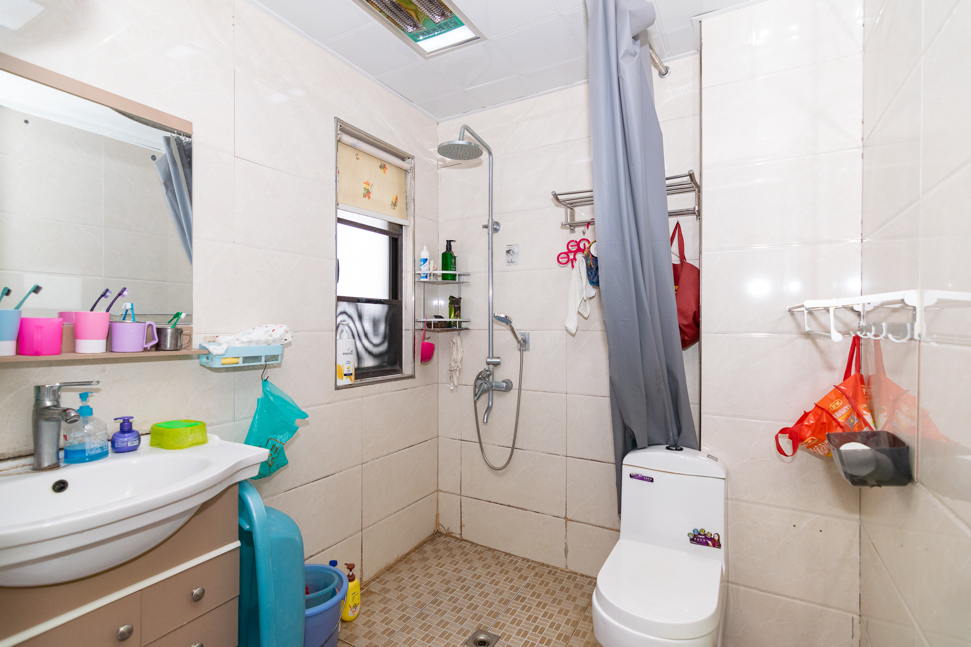 新城国际花都 3室1厅1卫 73.0万 新城国际花都 3室1厅1卫 73.0万卫生间