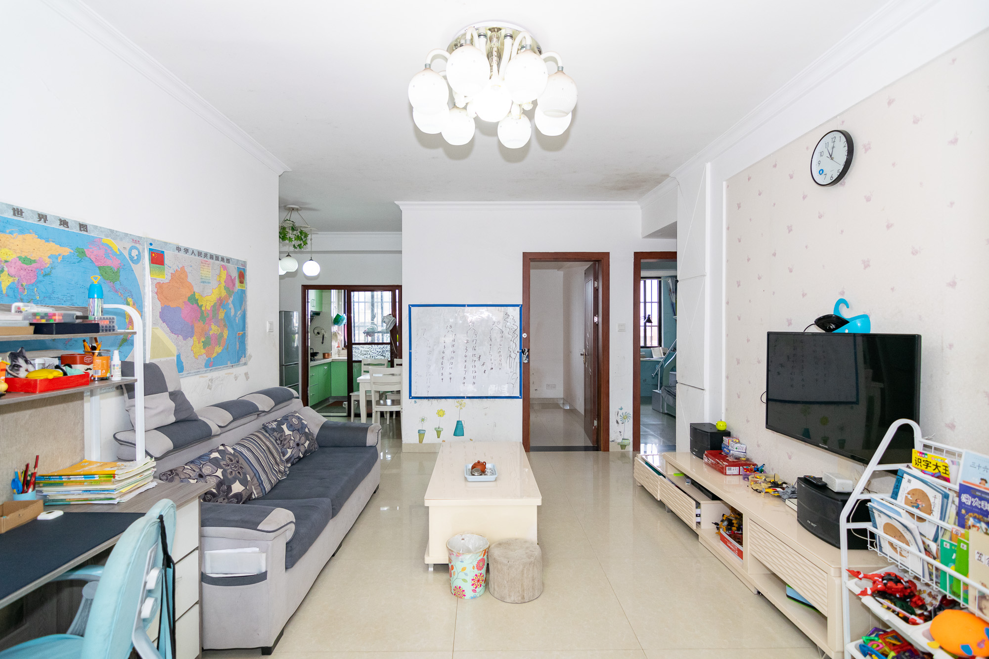 新城国际花都 3室1厅1卫 73.0万 新城国际花都 3室1厅1卫 73.0万客厅