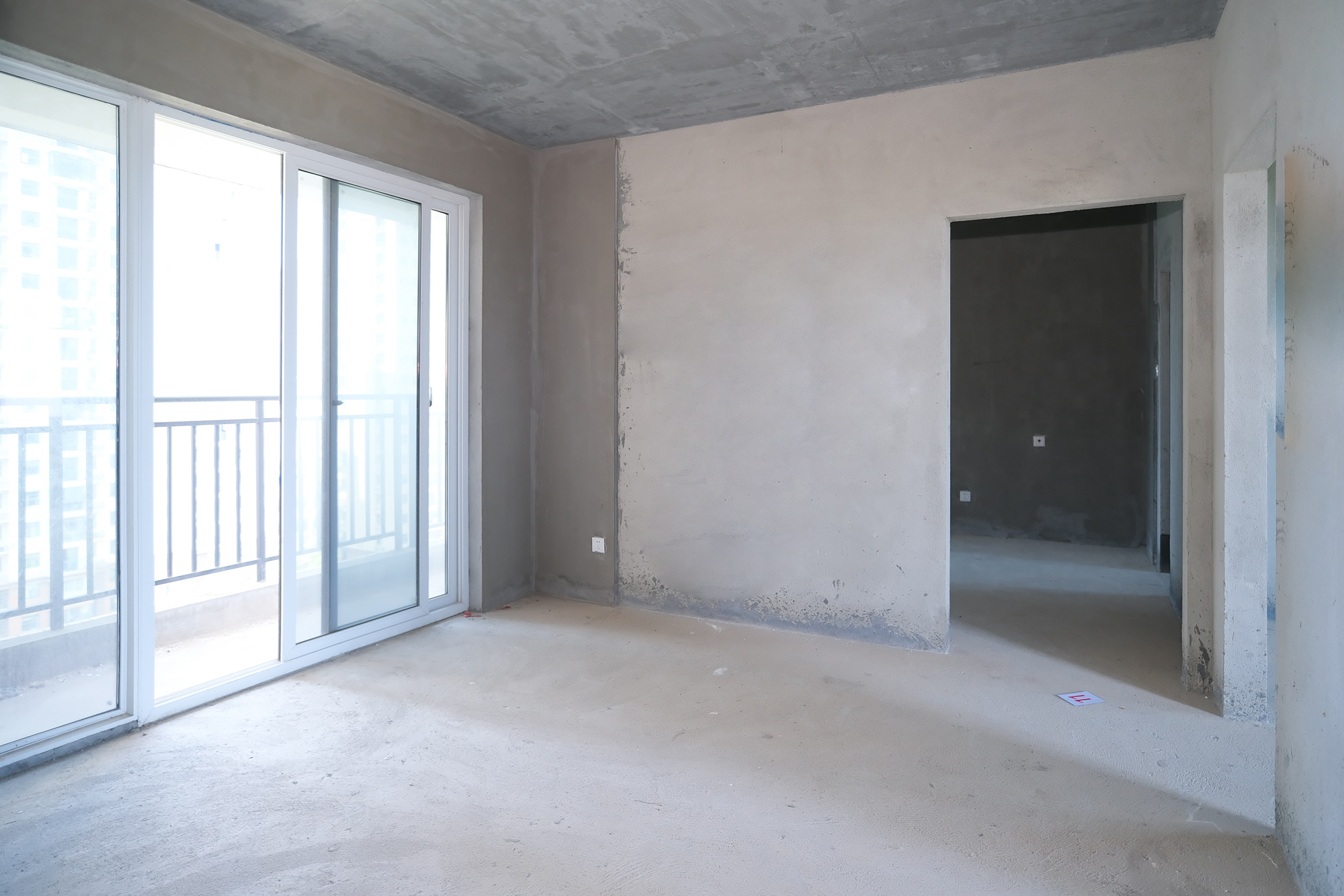 和悦城(蟠龙景苑) 3室2厅2卫 67.0万 和悦城(蟠龙景苑) 3室2厅2卫 67.0万客厅