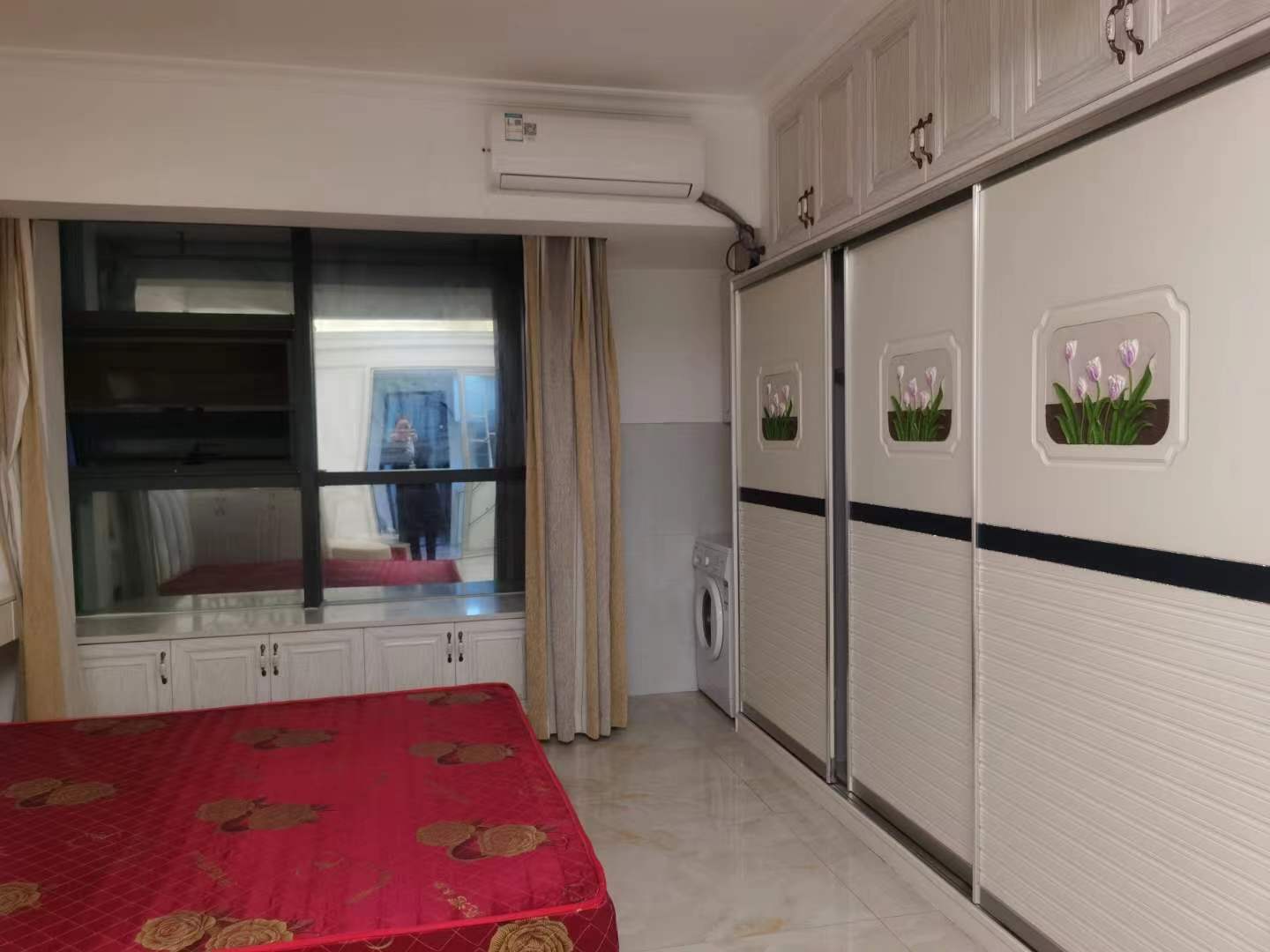 步行街大厦 1室1厅1卫 28.8万 步行街大厦 1室1厅1卫 28.8万客厅