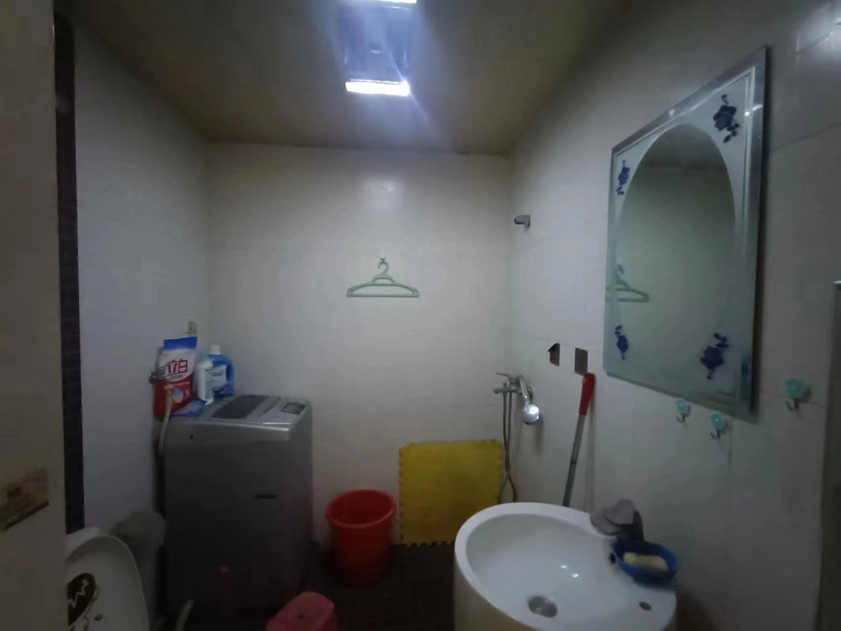 福泰国际  2室1厅1卫    25.0万 福泰国际  2室1厅1卫    25.0万室内图