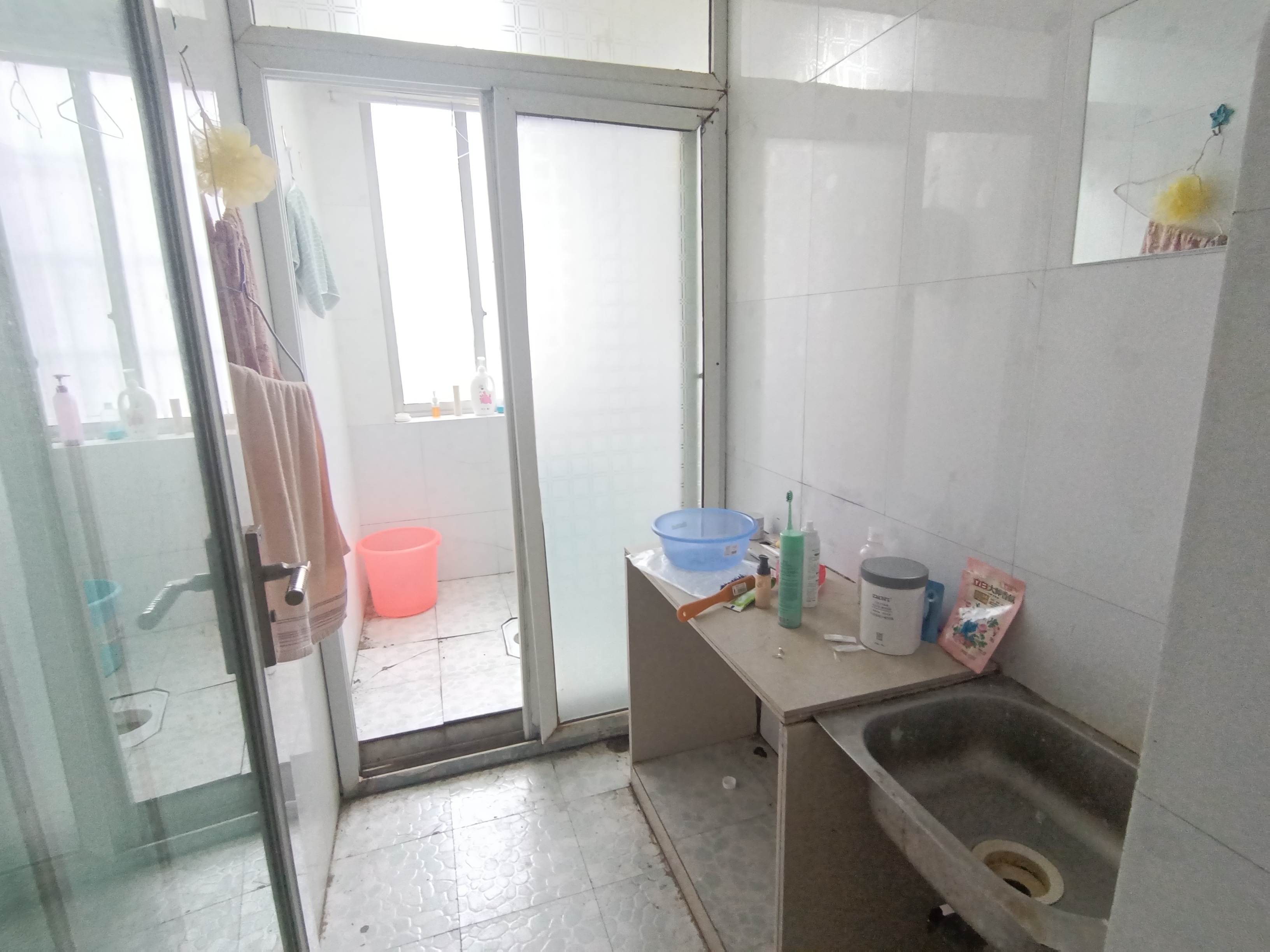 人民路散盘 3室2厅2卫 58.0万 人民路散盘 3室2厅2卫 58.0万室内图