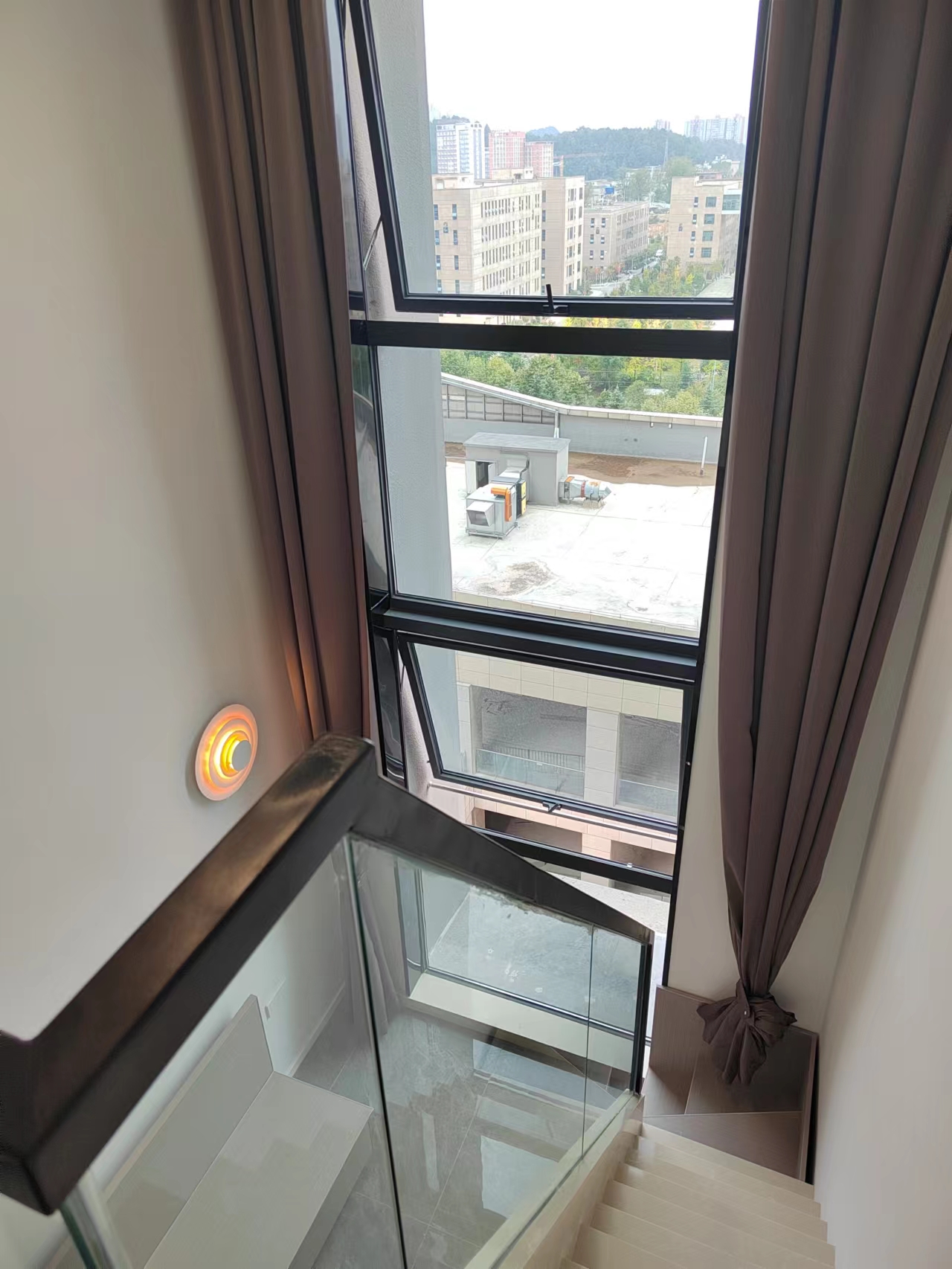 阳光城启航中心  1室1厅1卫   2500.00元/月室内图