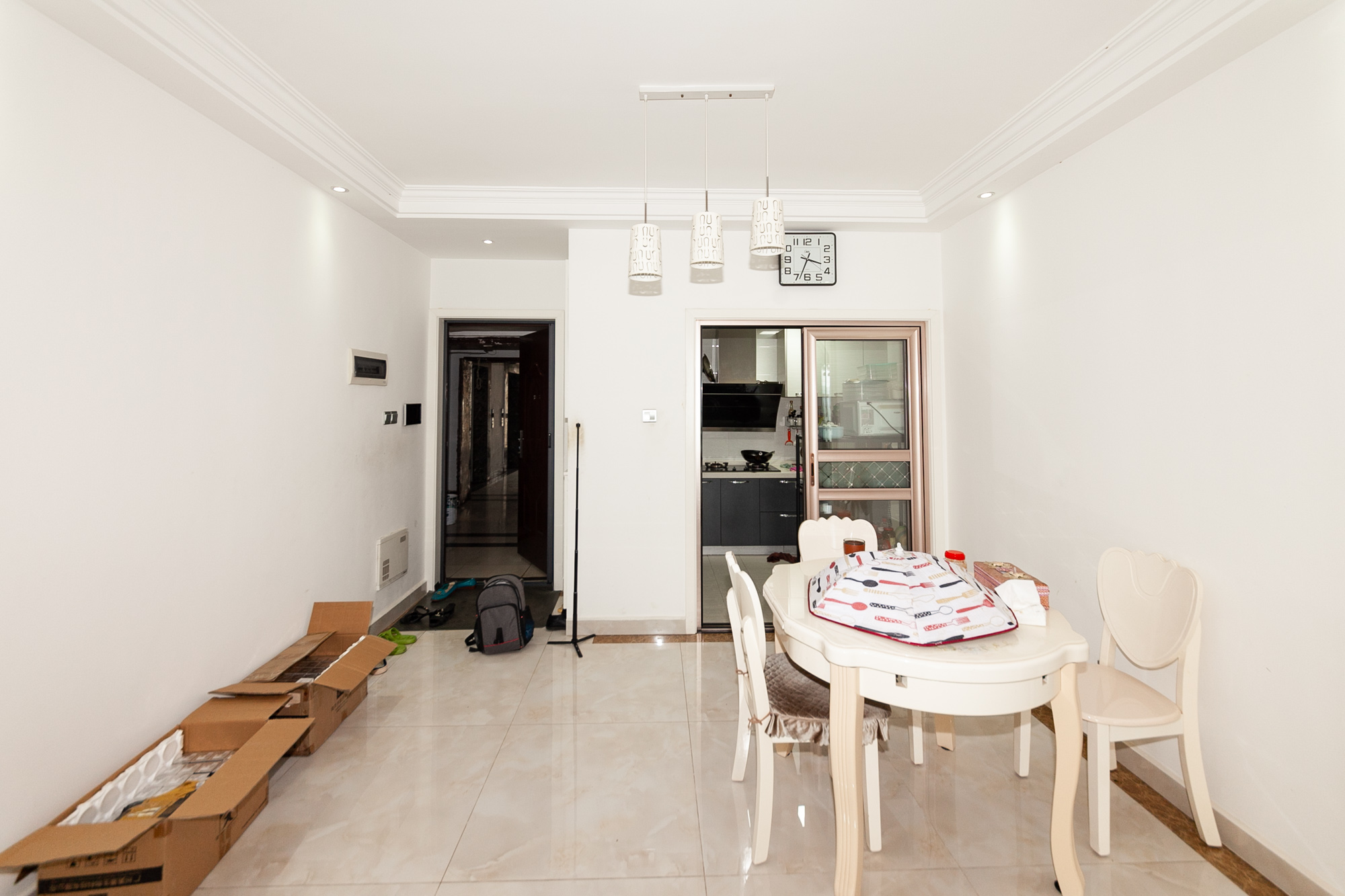 珠江东方明珠（新地东方明珠）三期  2室2厅1卫    78.0万客厅