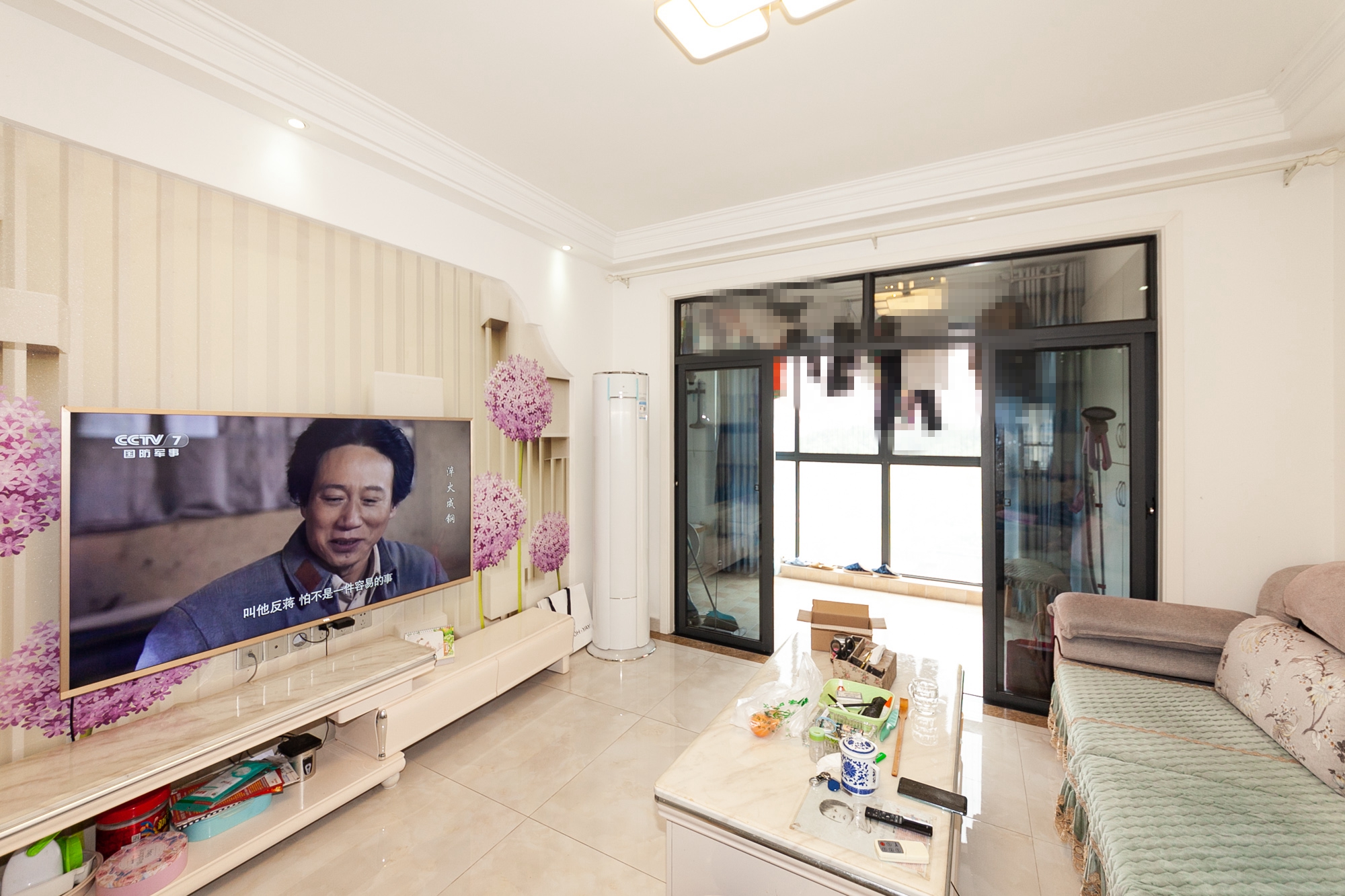 珠江东方明珠（新地东方明珠）三期  2室2厅1卫    78.0万客厅