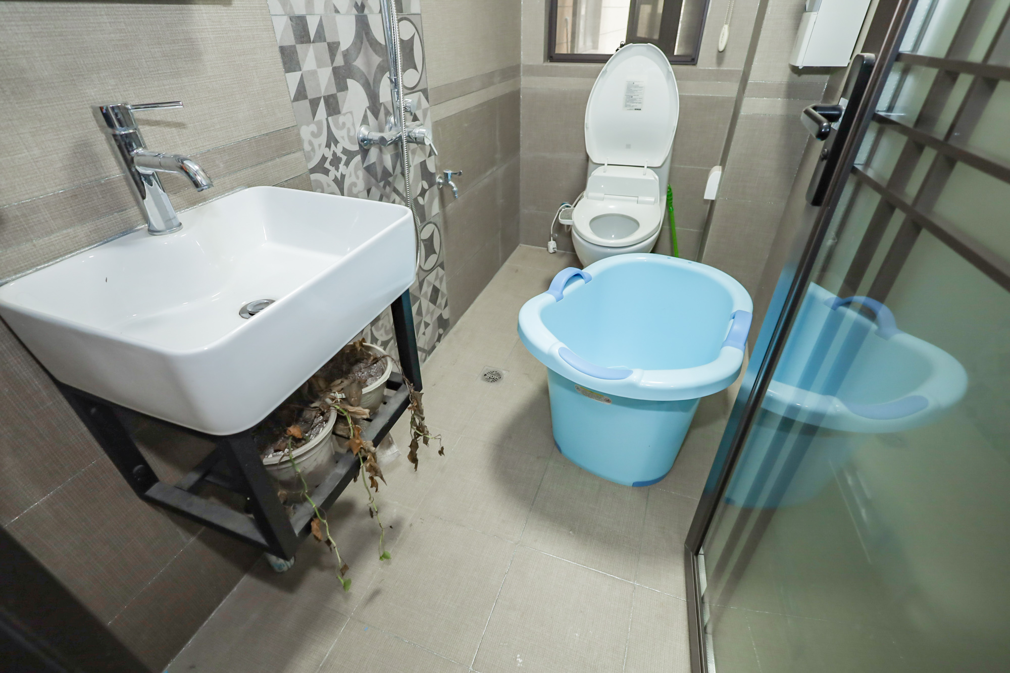 奥克斯缔壹城  3室2厅2卫    128.0万 奥克斯缔壹城  3室2厅2卫    128.0万卫生间