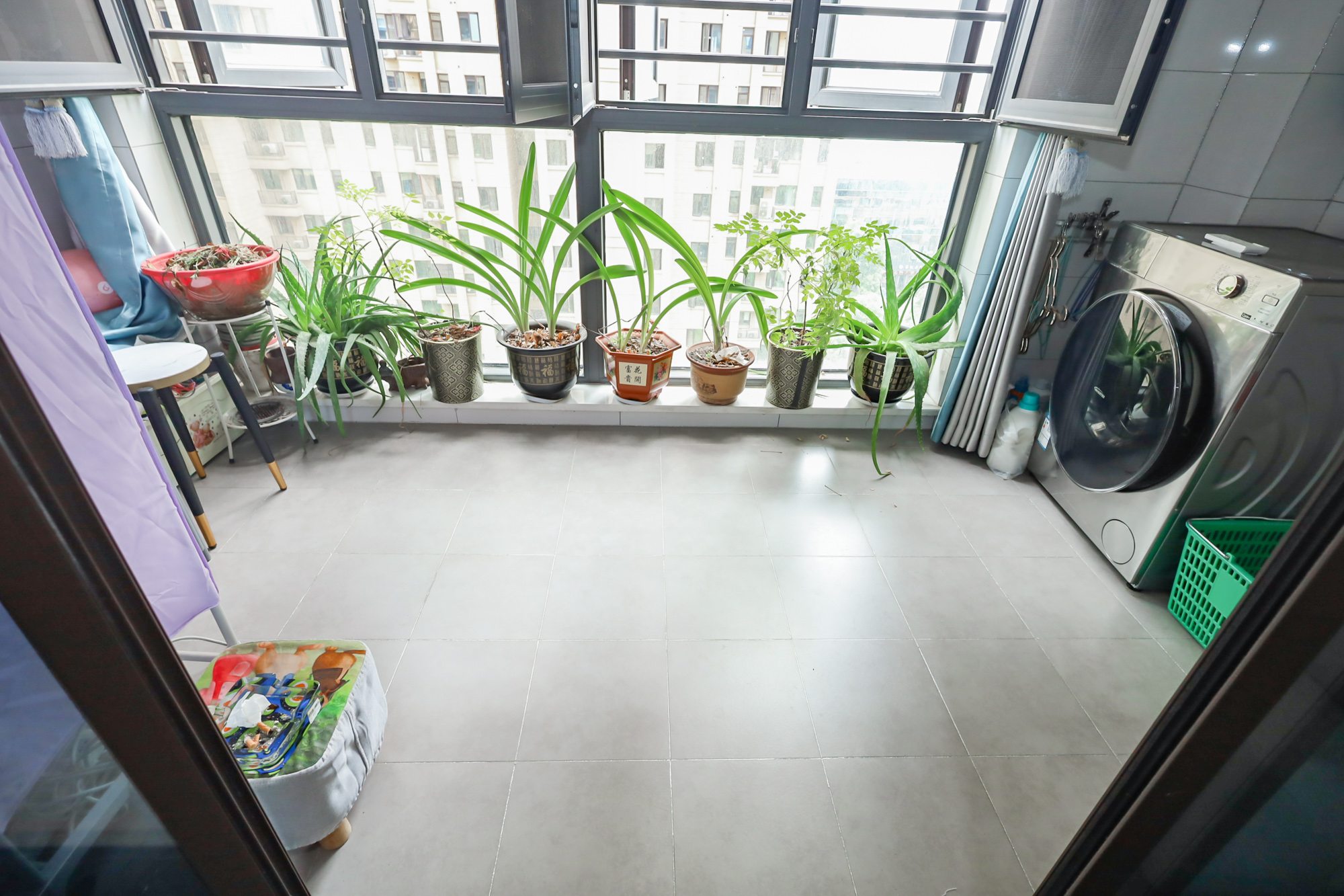 奥克斯缔壹城  3室2厅2卫    128.0万 奥克斯缔壹城  3室2厅2卫    128.0万阳台