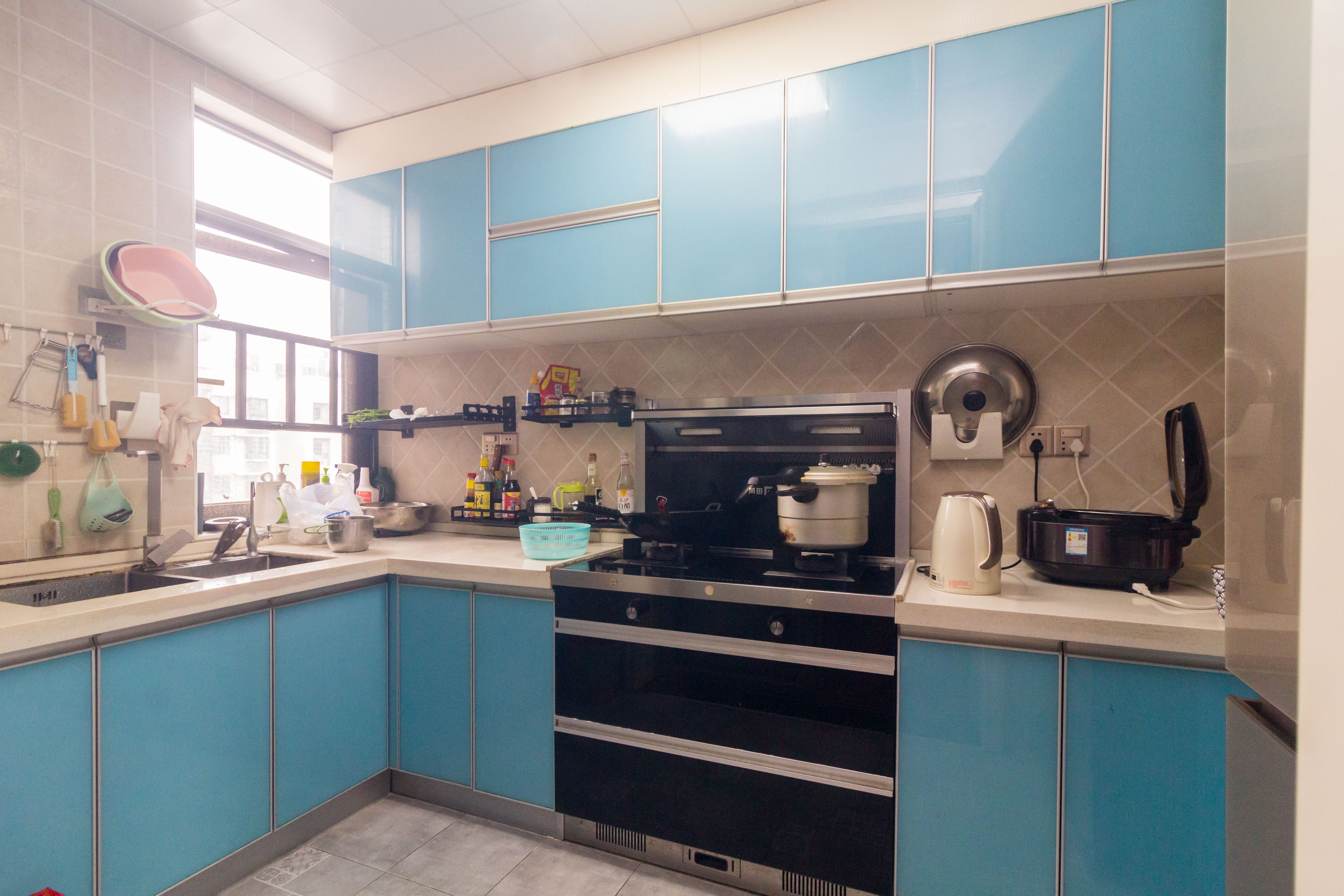 楚天世纪城东苑 4室2厅2卫 79.8万 楚天世纪城东苑 4室2厅2卫 79.8万厨房